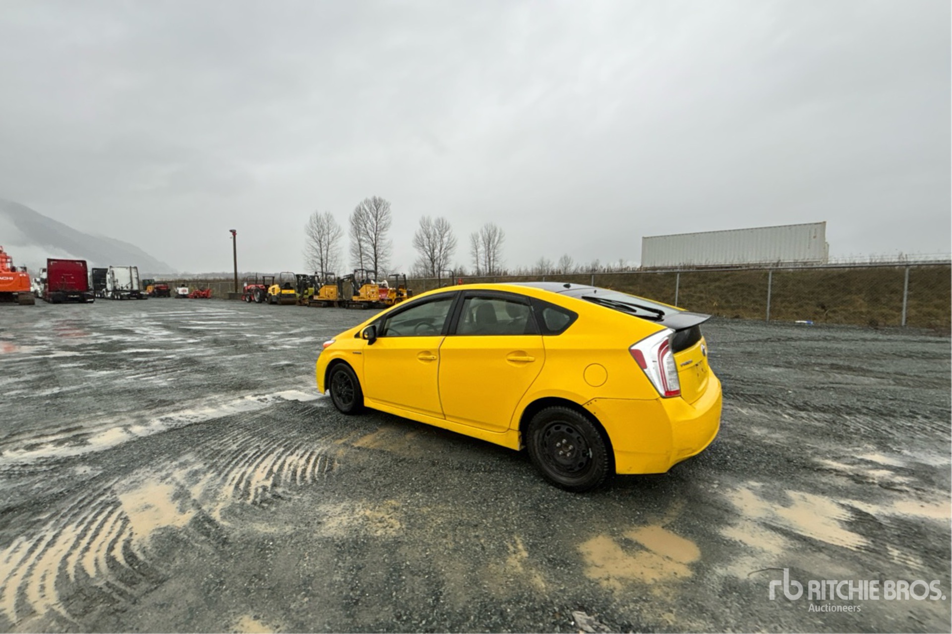 General Appearance with Picture, Left Rear Corner