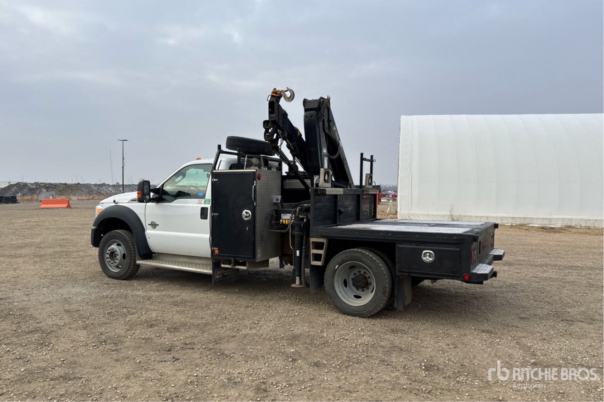 General Appearance with Imagen: esquina trasera izquierda