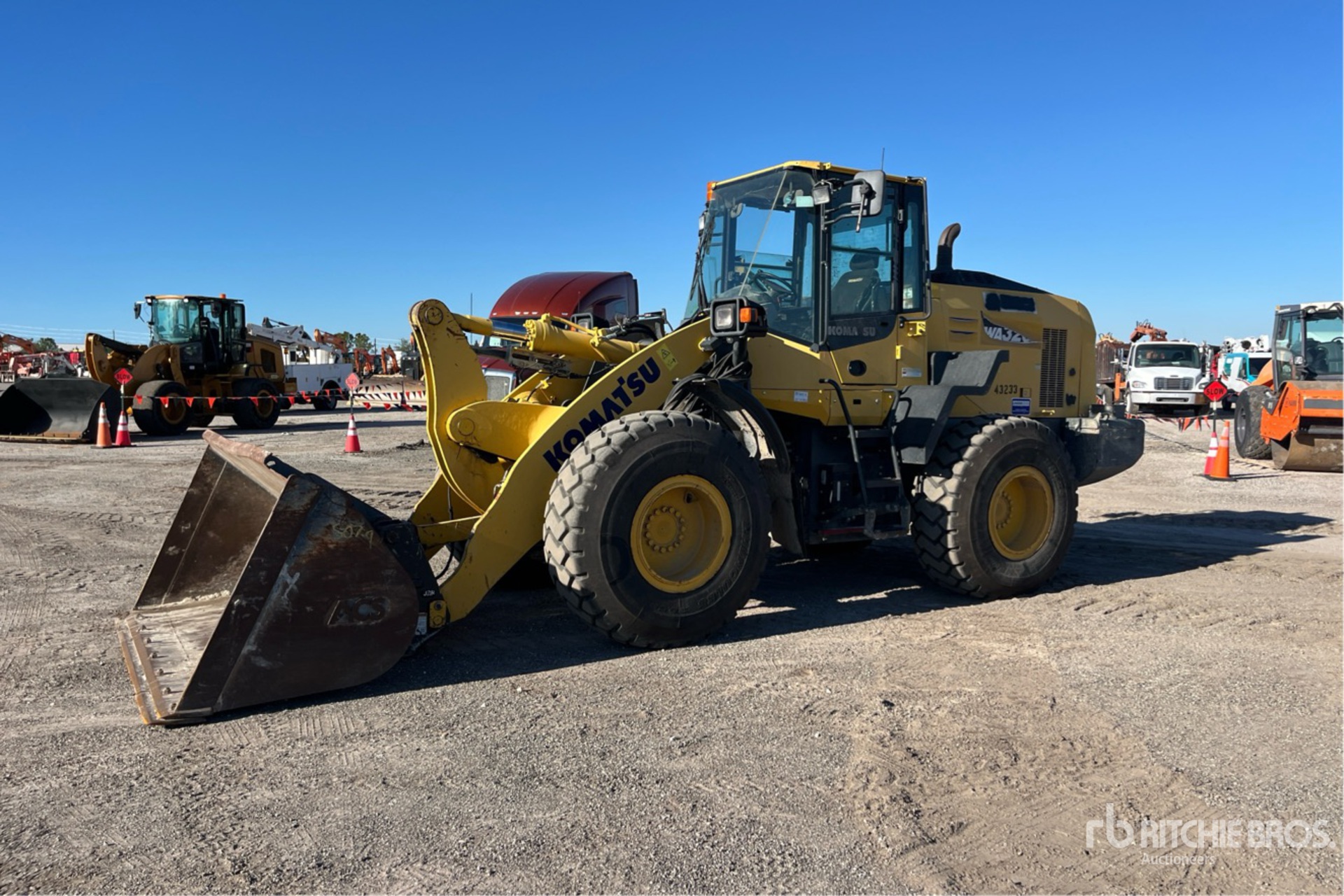 General Appearance with Picture, Left Front Corner