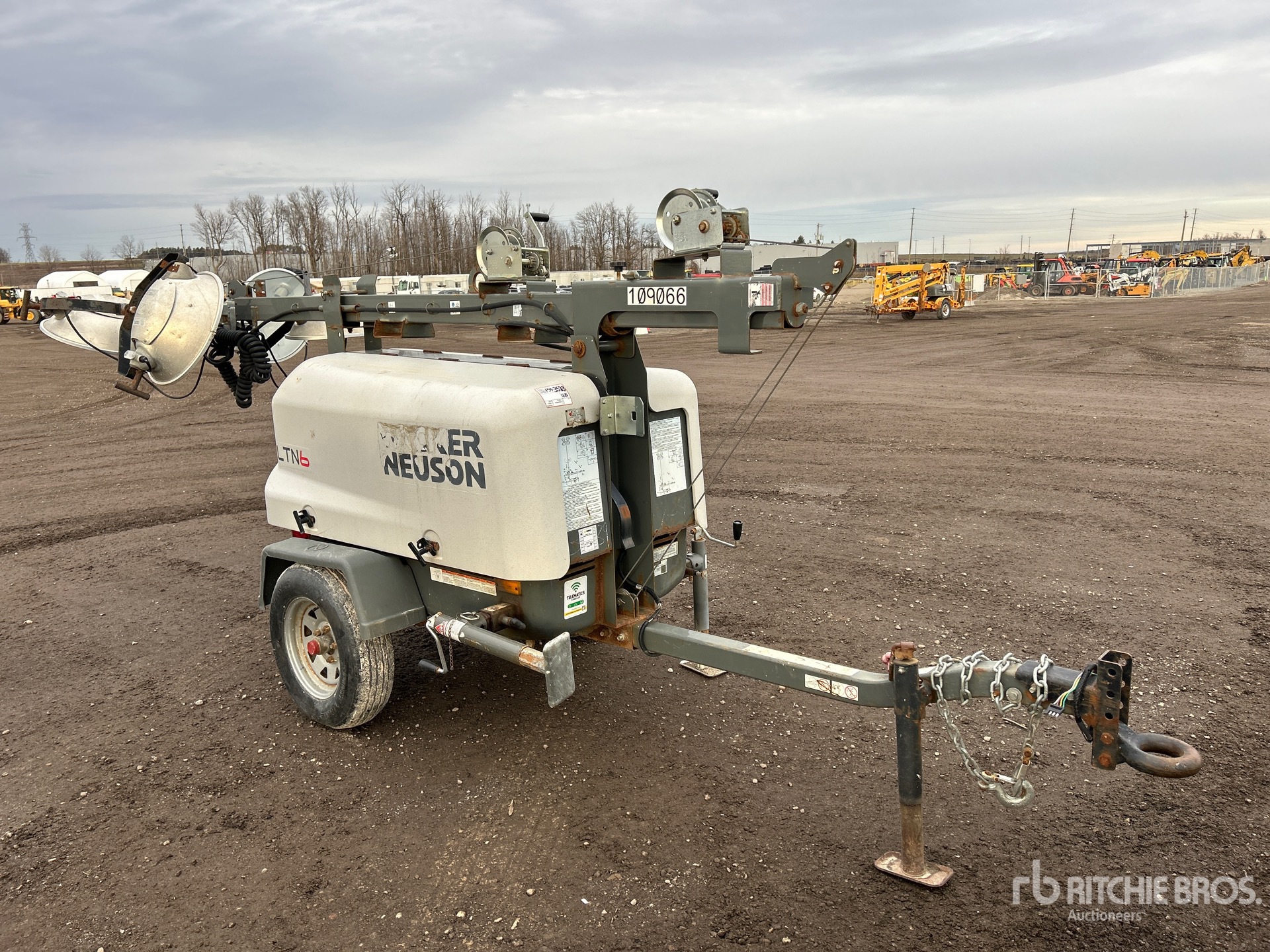 General Appearance with Picture, Right Front Corner