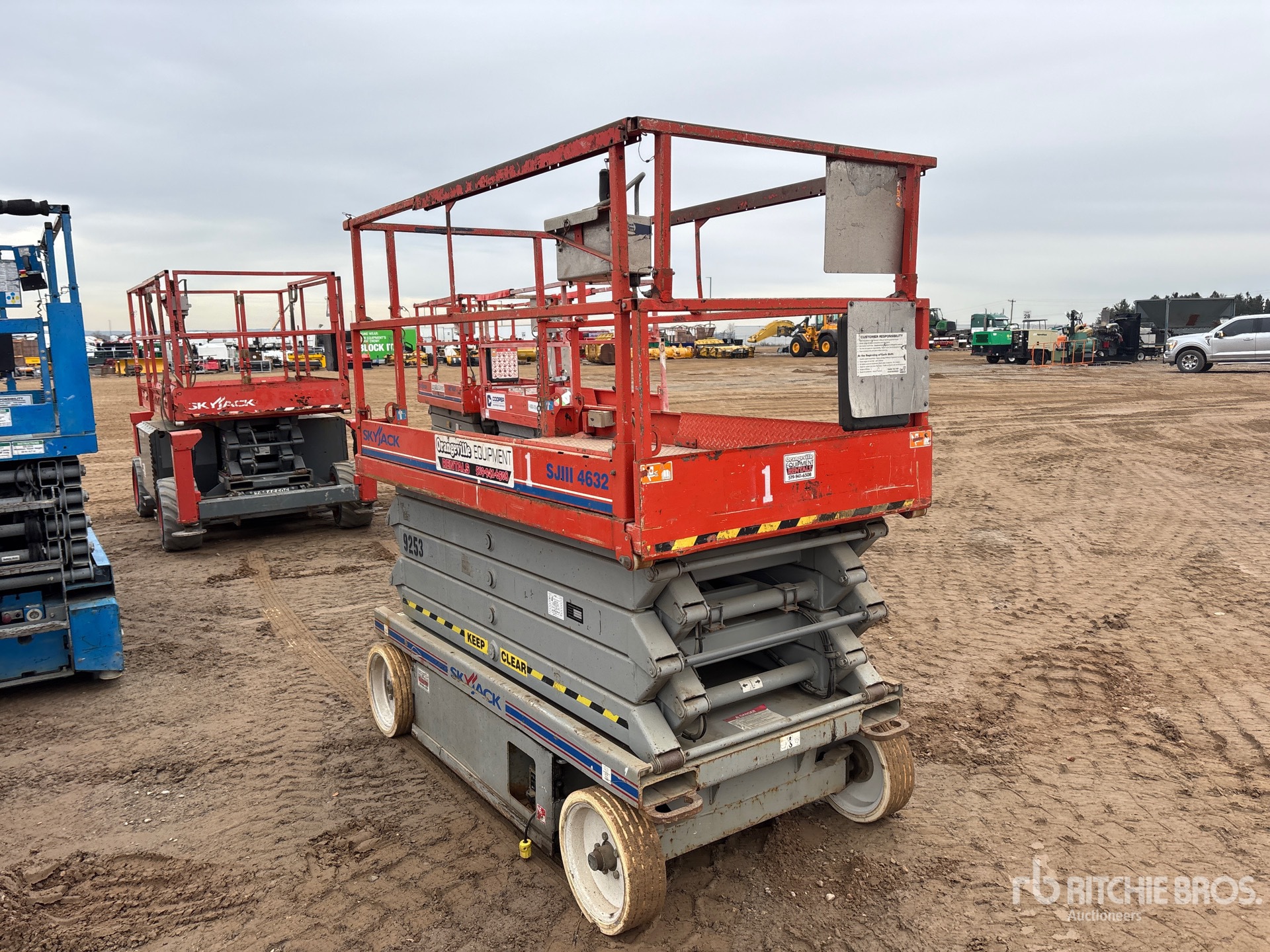 General Appearance with Picture, Left Rear Corner