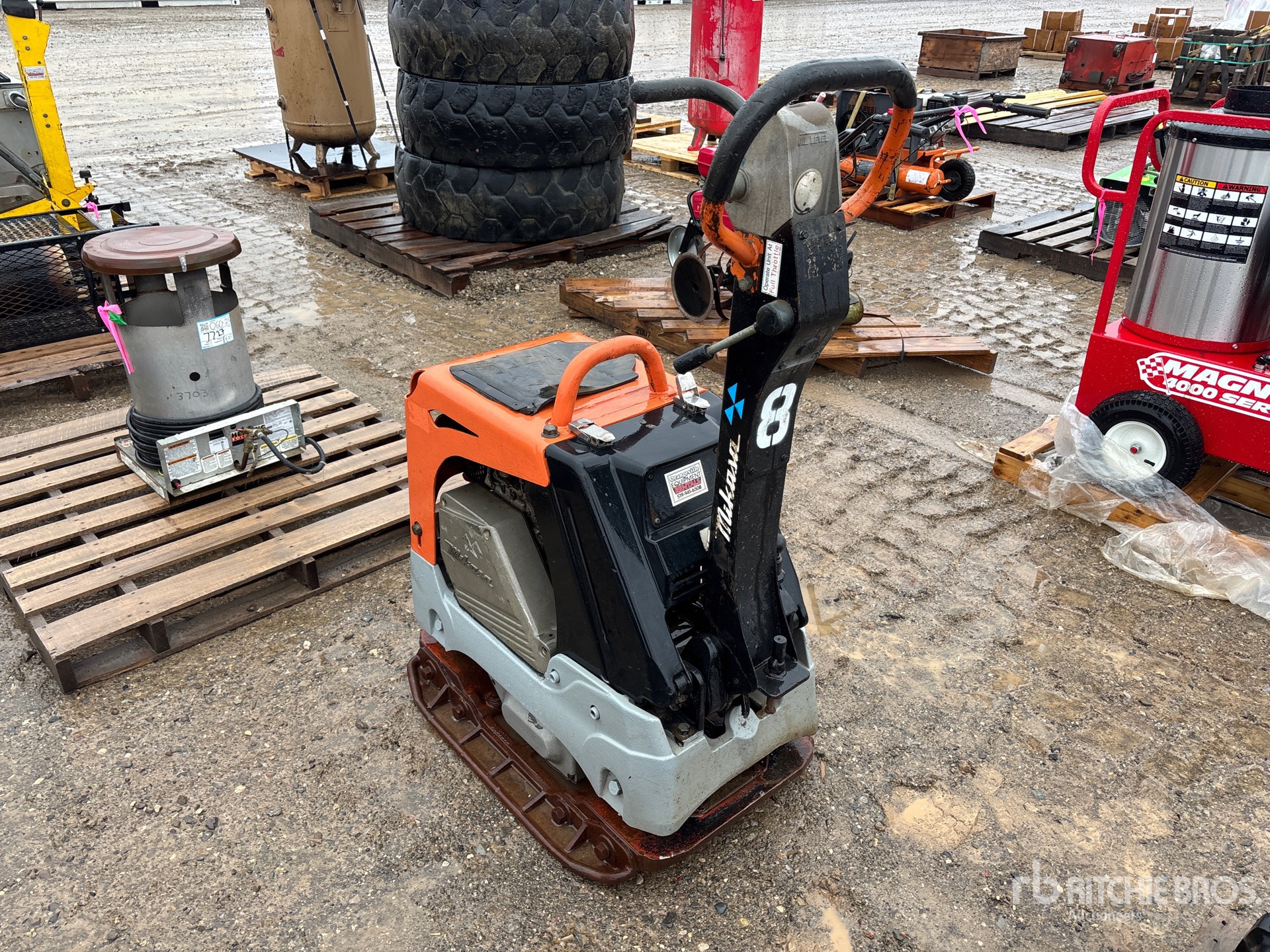 General Appearance with Imagen: esquina trasera derecha