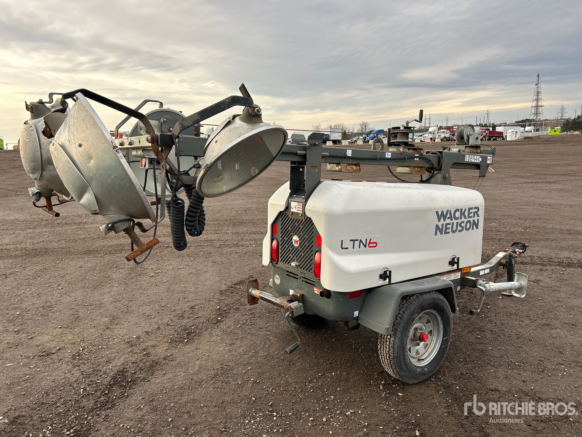 General Appearance with Picture, Right Rear Corner