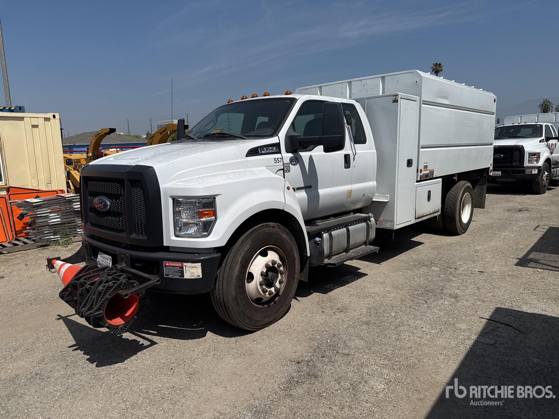 General Appearance with Featured Photo