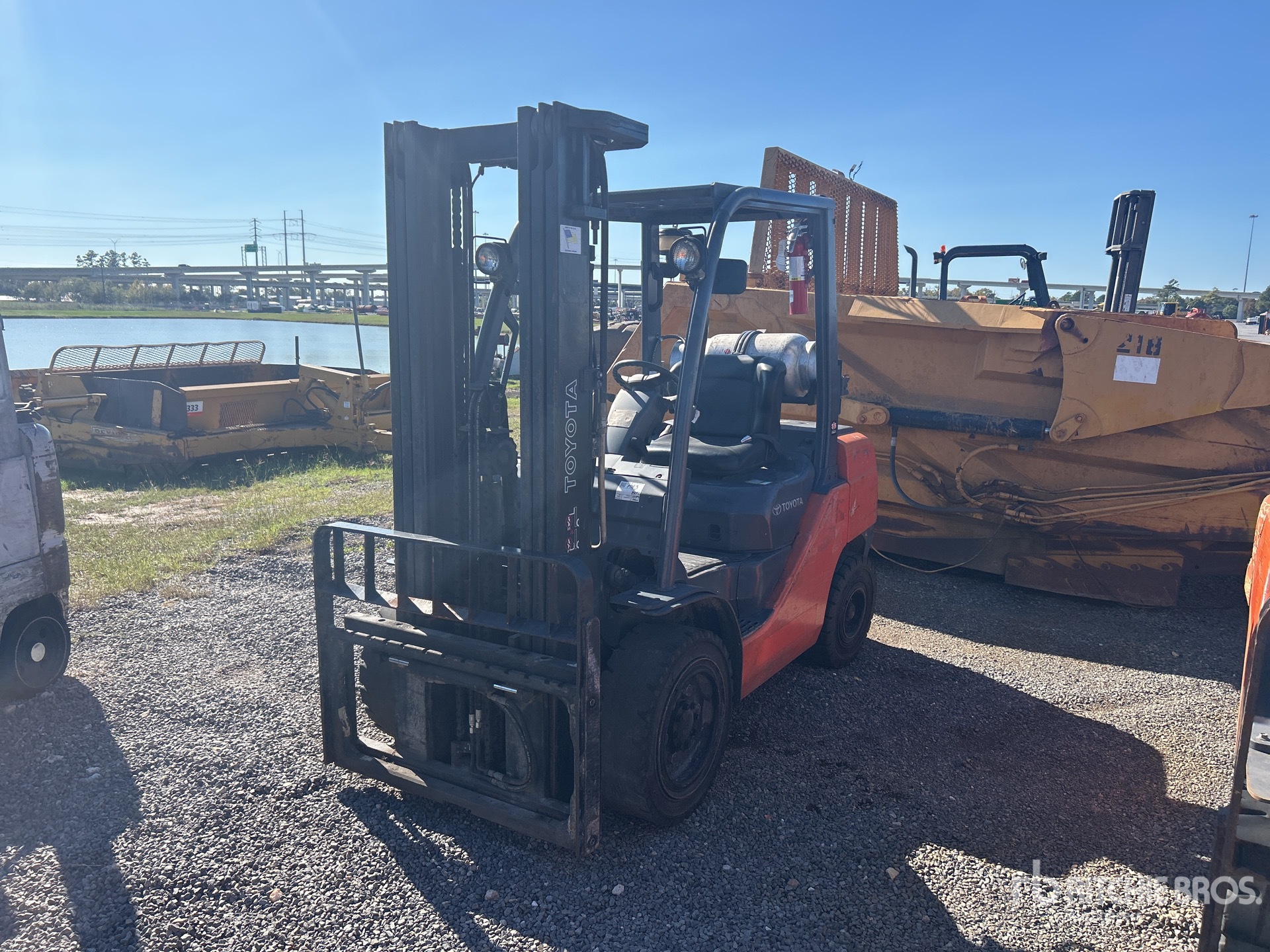 General Appearance with Imagen: esquina delantera izquierda