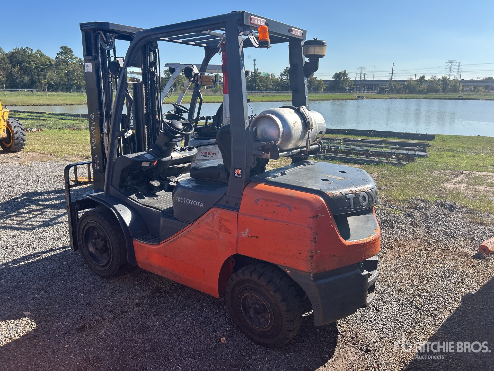 General Appearance with Imagen: esquina trasera izquierda