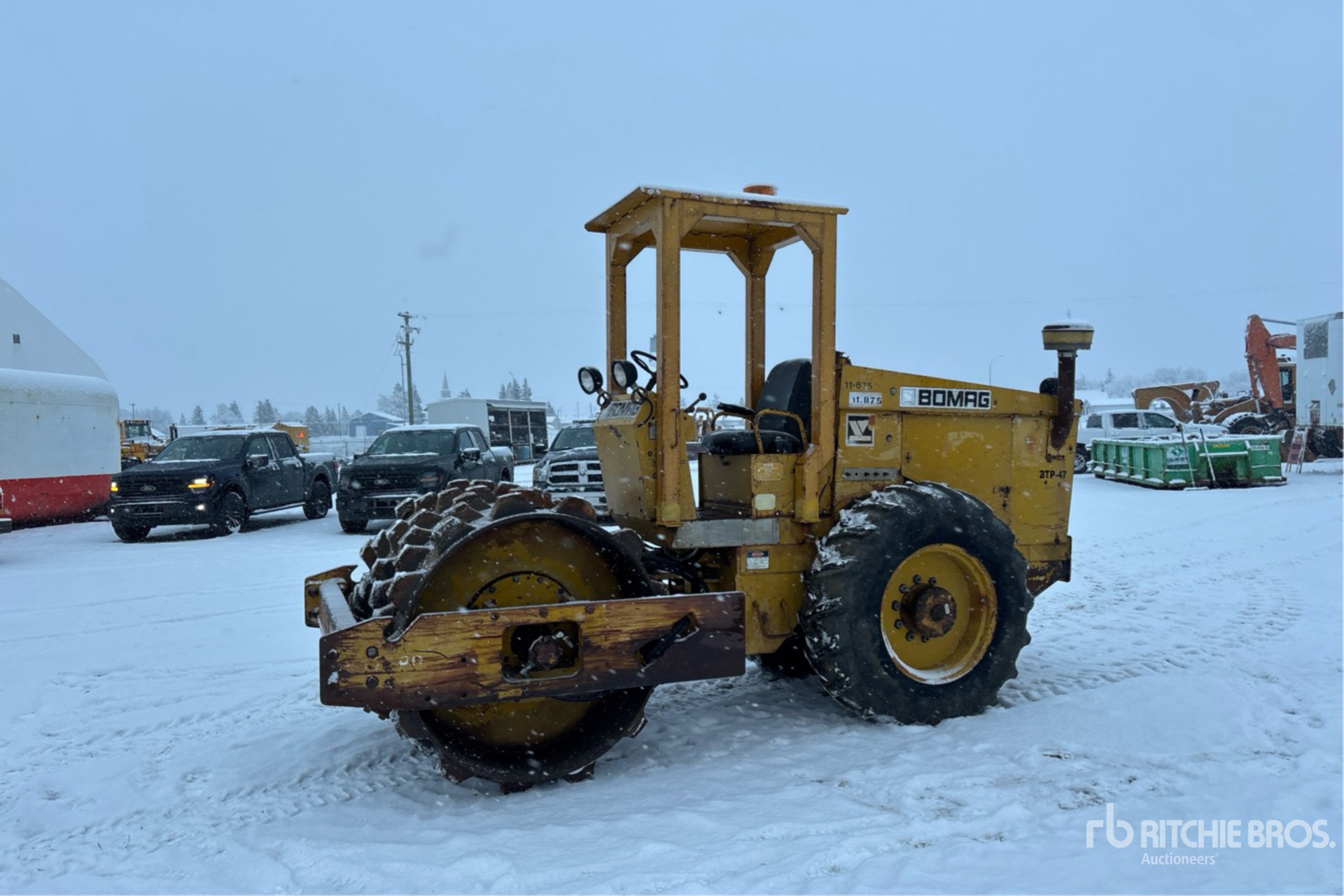 General Appearance with Picture, Left Front Corner