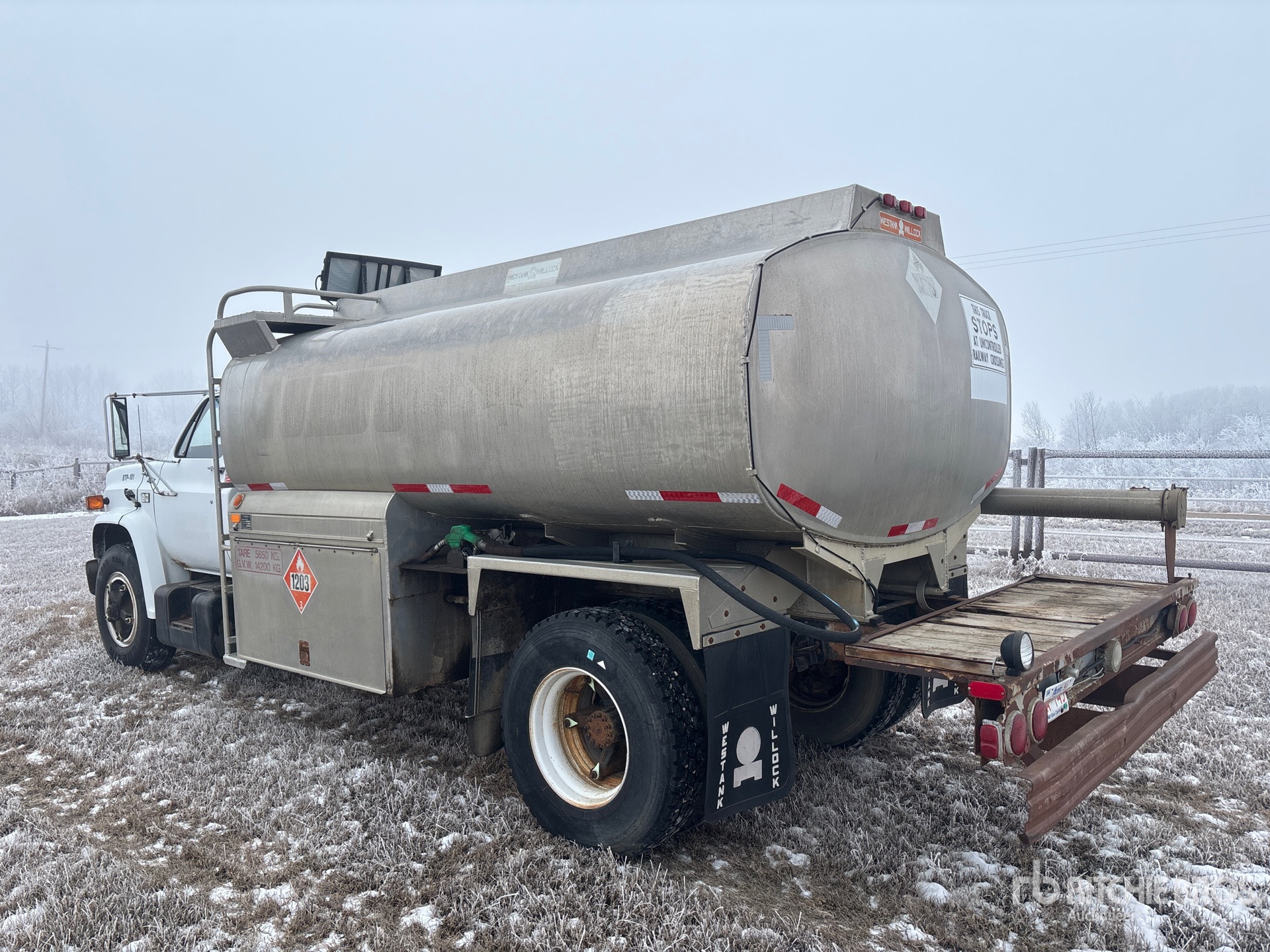 General Appearance with Bild, Ecke hinten links