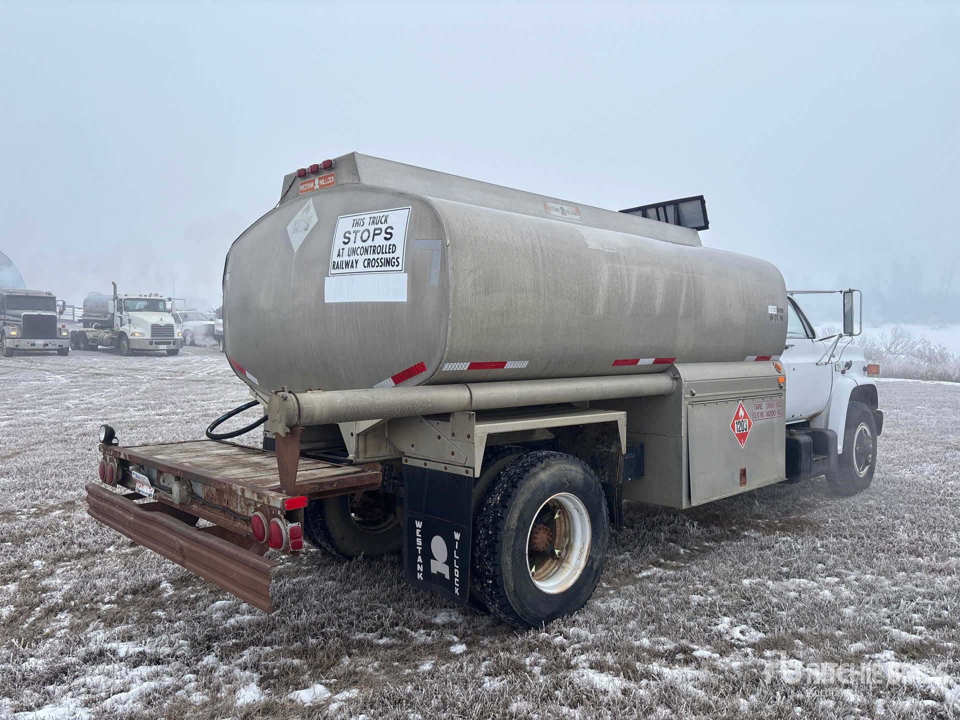 General Appearance with Bild, Ecke hinten rechts