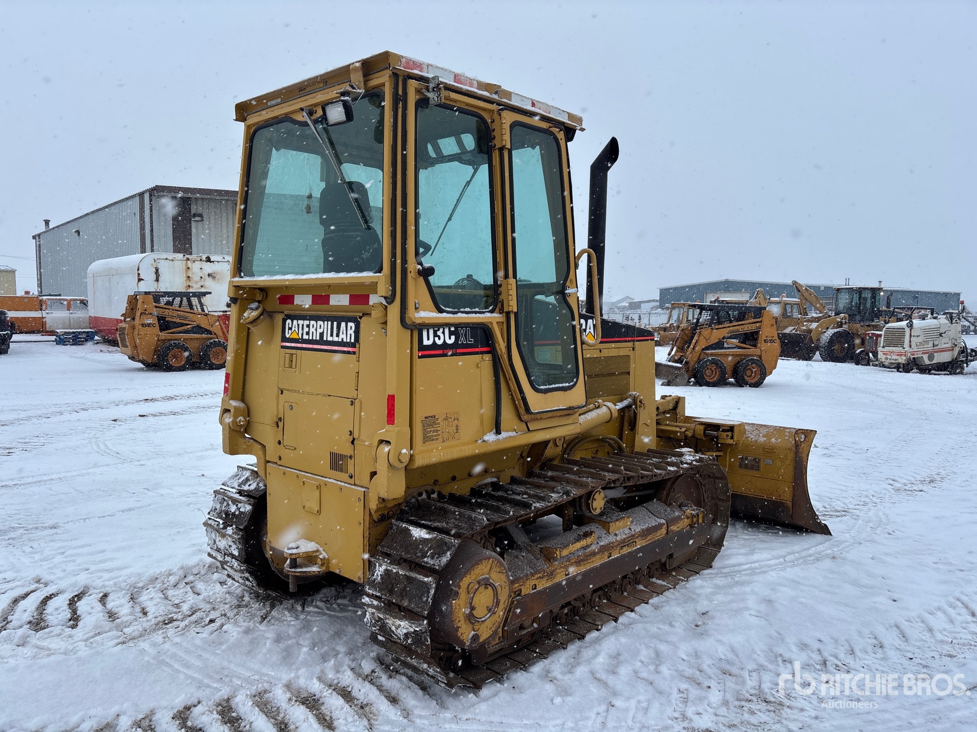 General Appearance with Foto, angolo anteriore sinistro