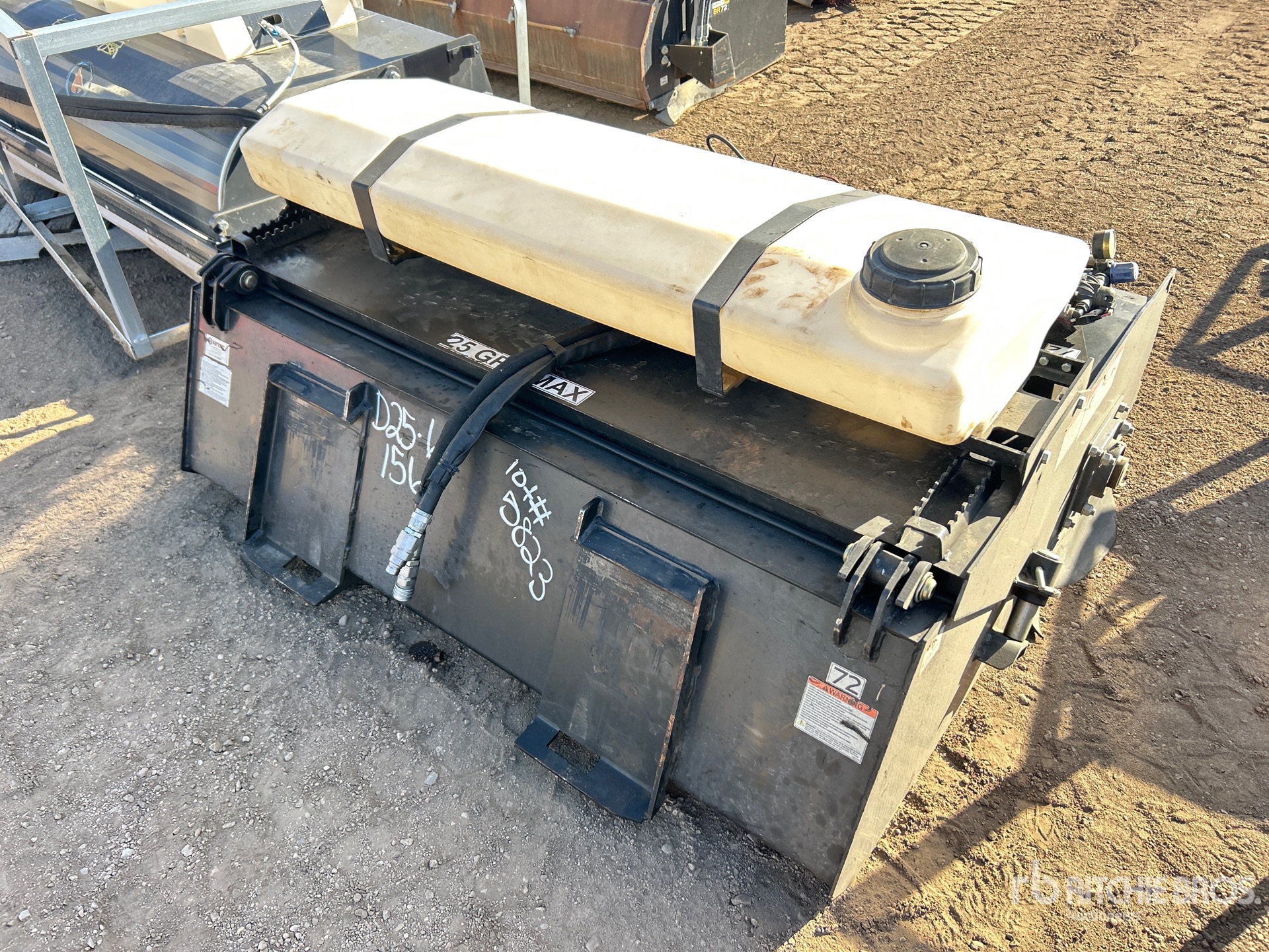 General Appearance with Image, coin arrière droit