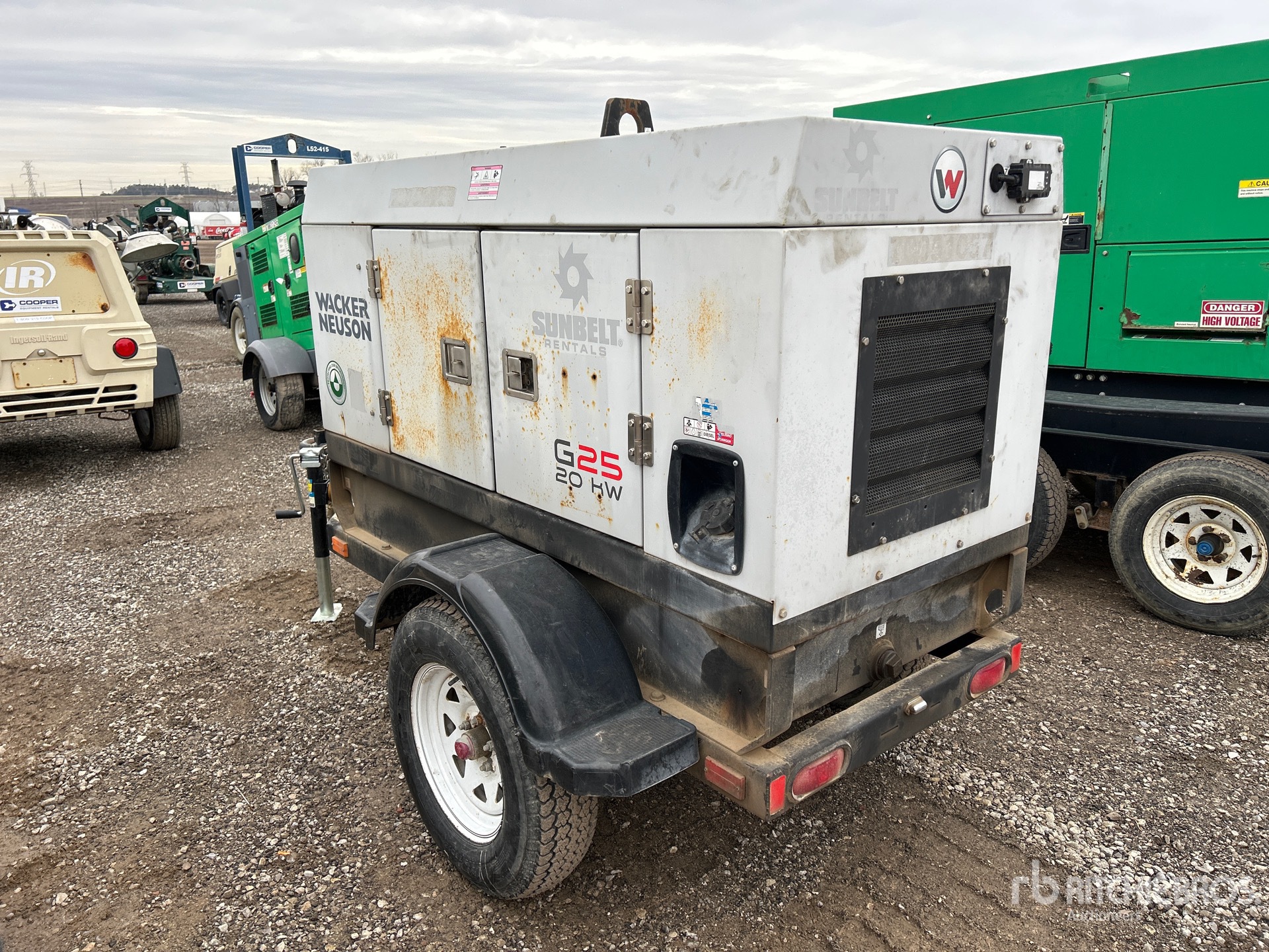 General Appearance with Imagen: esquina trasera izquierda