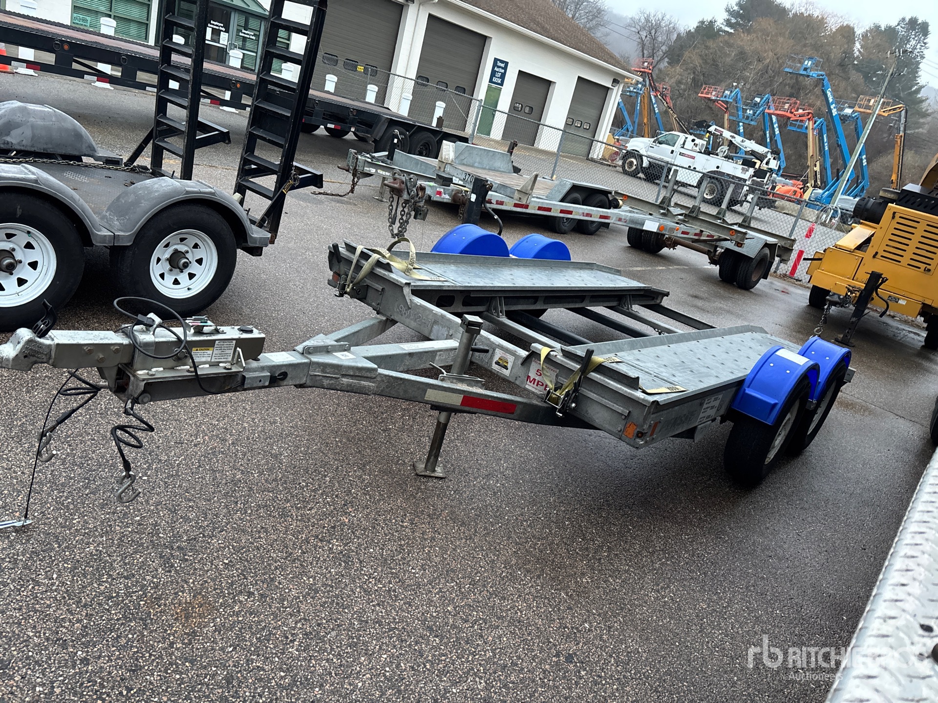 General Appearance with Bild, Ecke vorne links