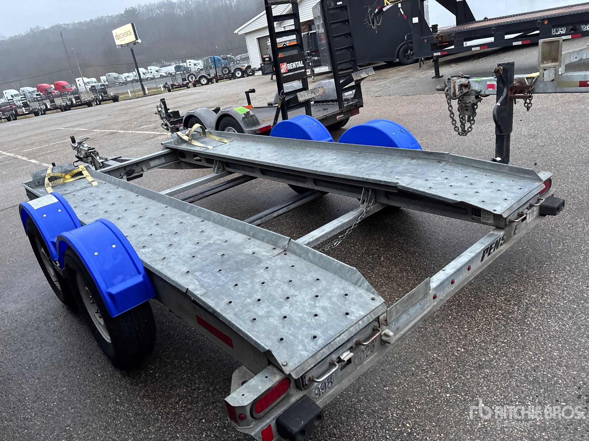 General Appearance with Bild, Ecke hinten links