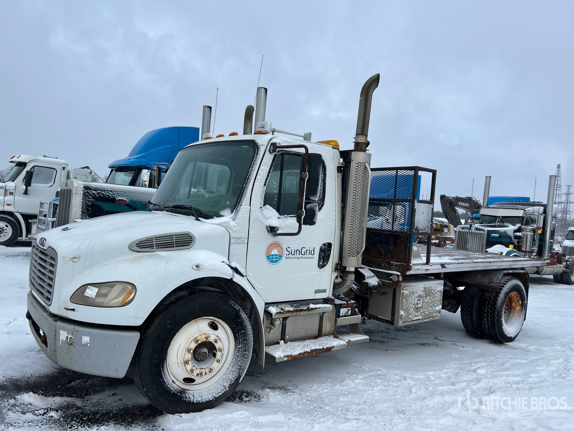 General Appearance with Bild, Ecke vorne links