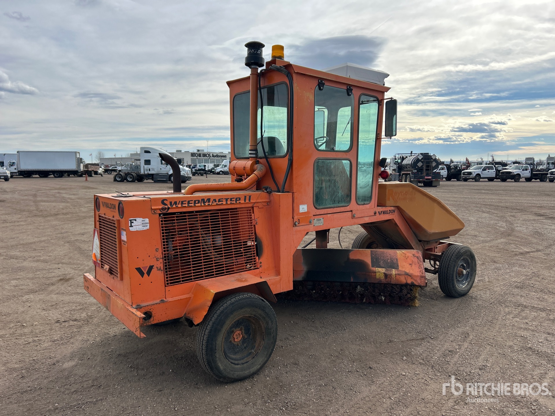 General Appearance with Imagen: esquina trasera derecha