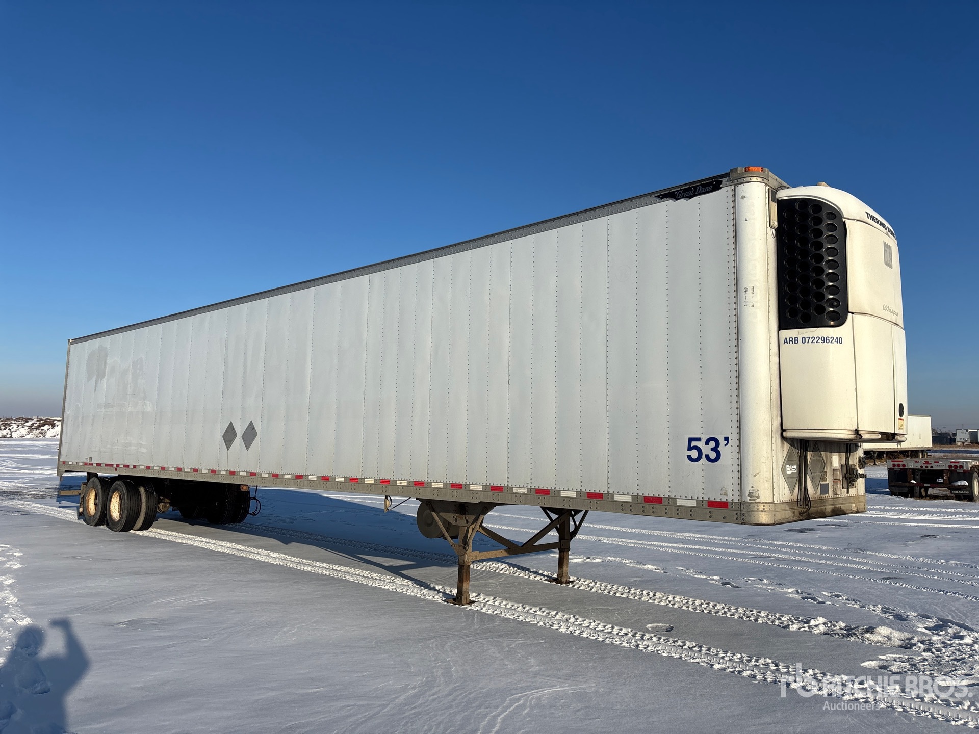 Aspect général with Image, coin avant droit