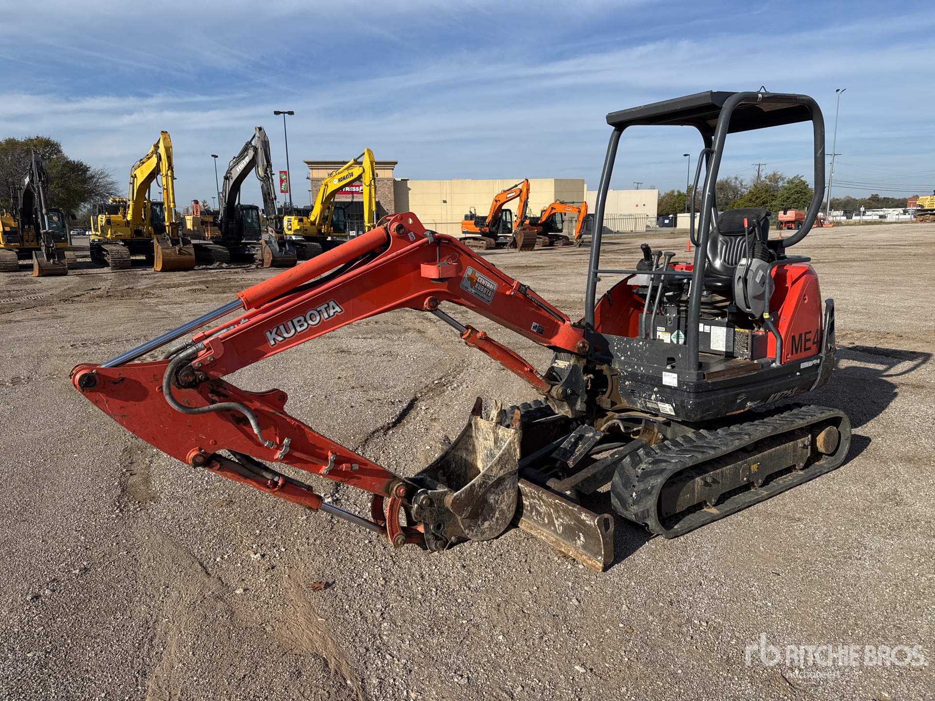 General Appearance with Picture, Left Front Corner