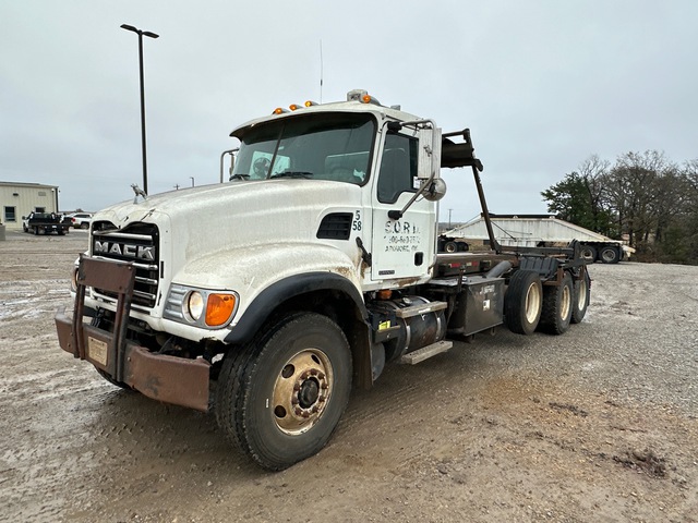 2006 Mack CV713 8x4 Roll-Off Truck