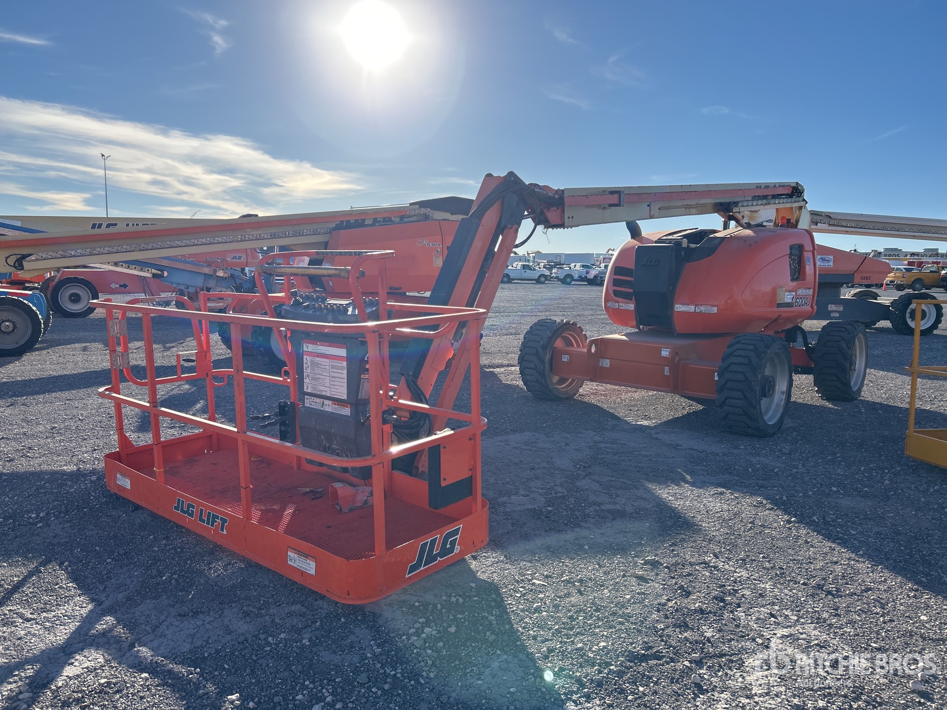 General Appearance with Featured Photo