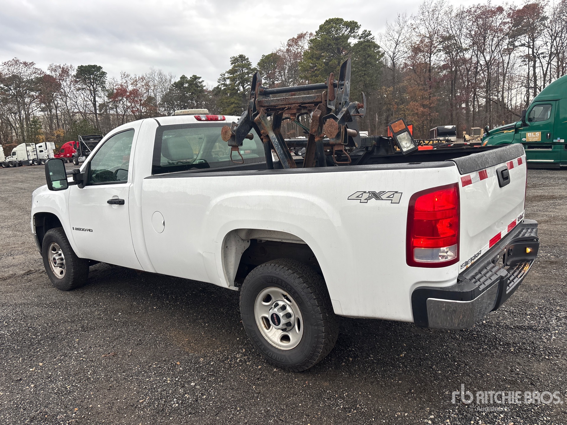 General Appearance with Picture, Left Rear Corner