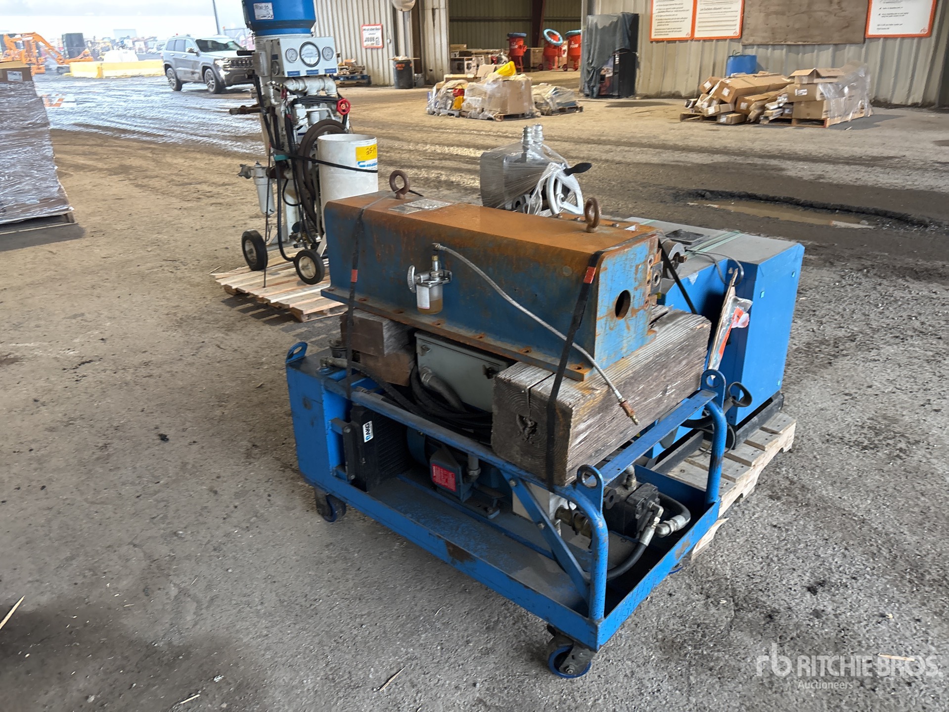 General Appearance with Picture, Left Front Corner