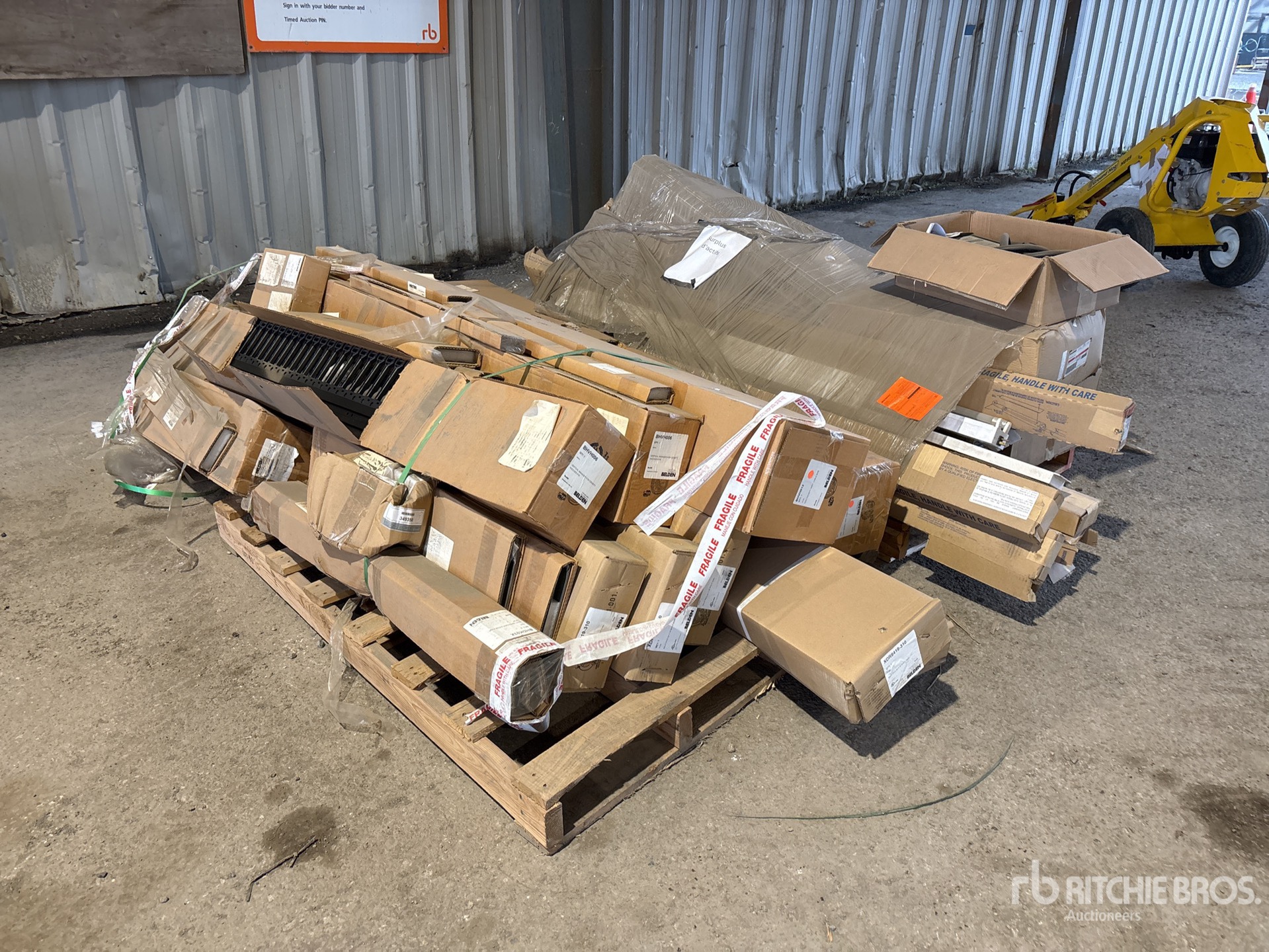 General Appearance with Picture, Right Front Corner