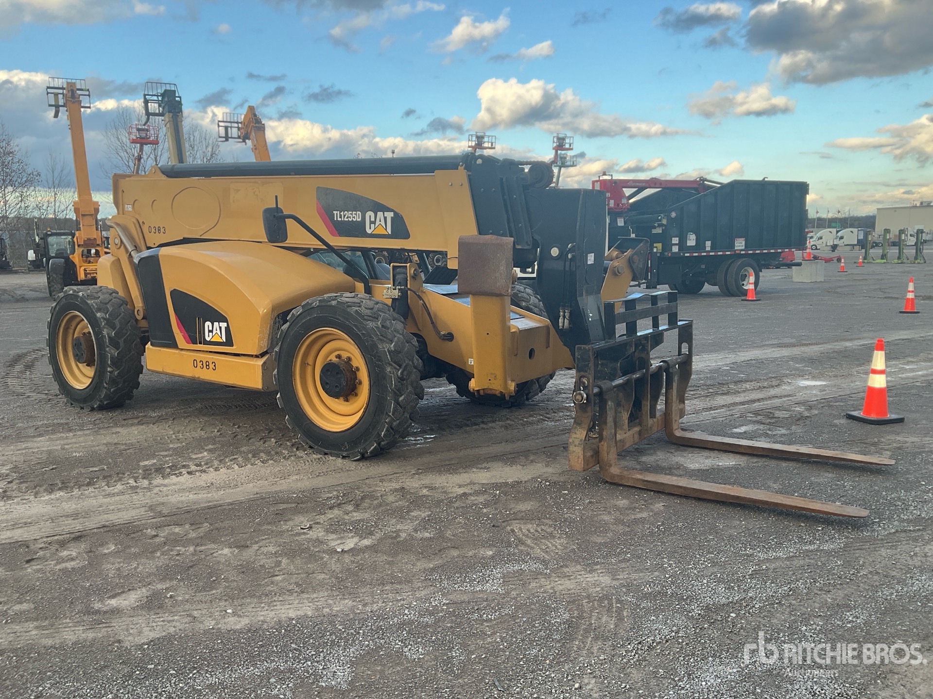 General Appearance with Bild, Ecke vorne rechts