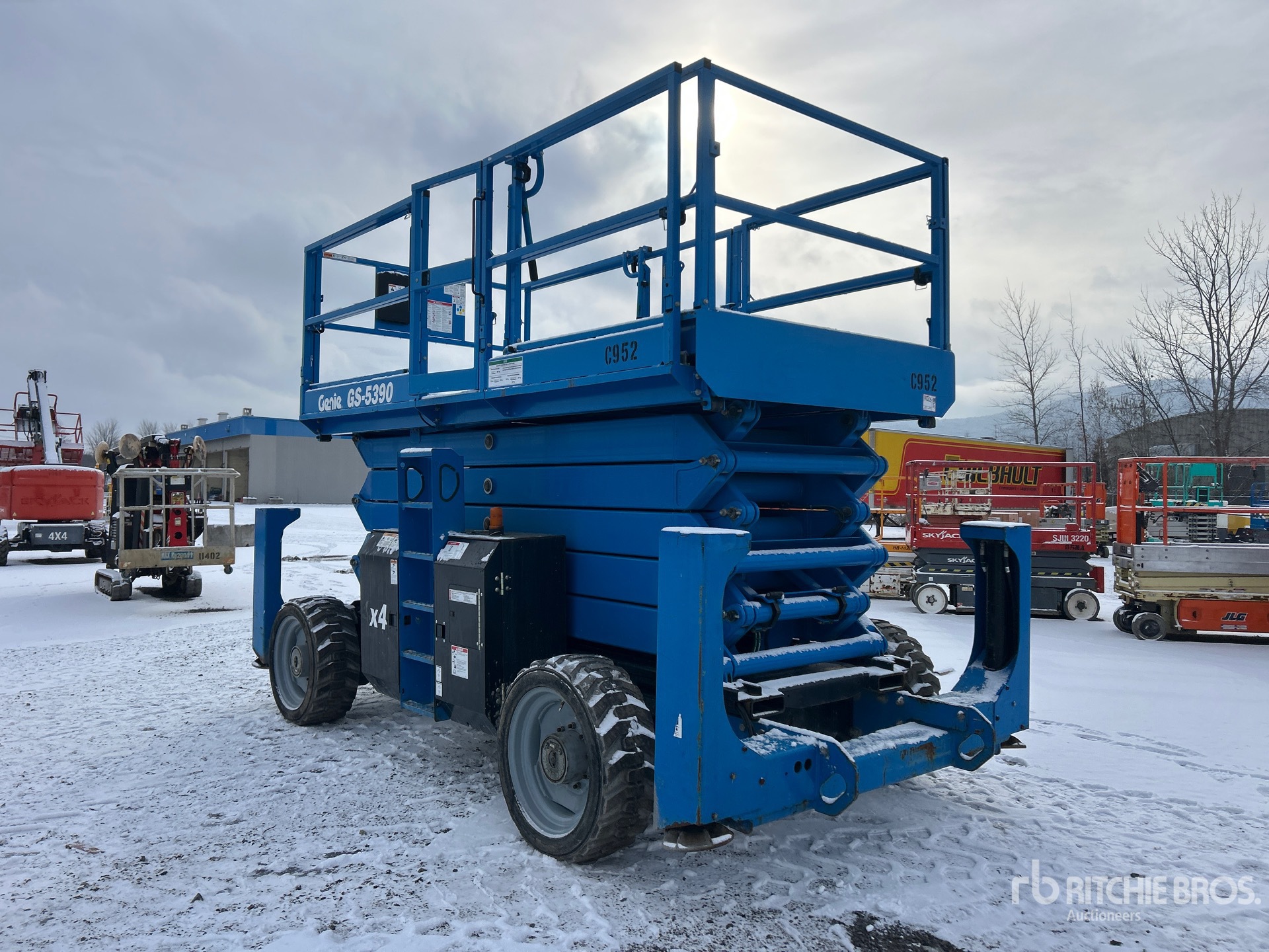 General Appearance with Picture, Right Front Corner