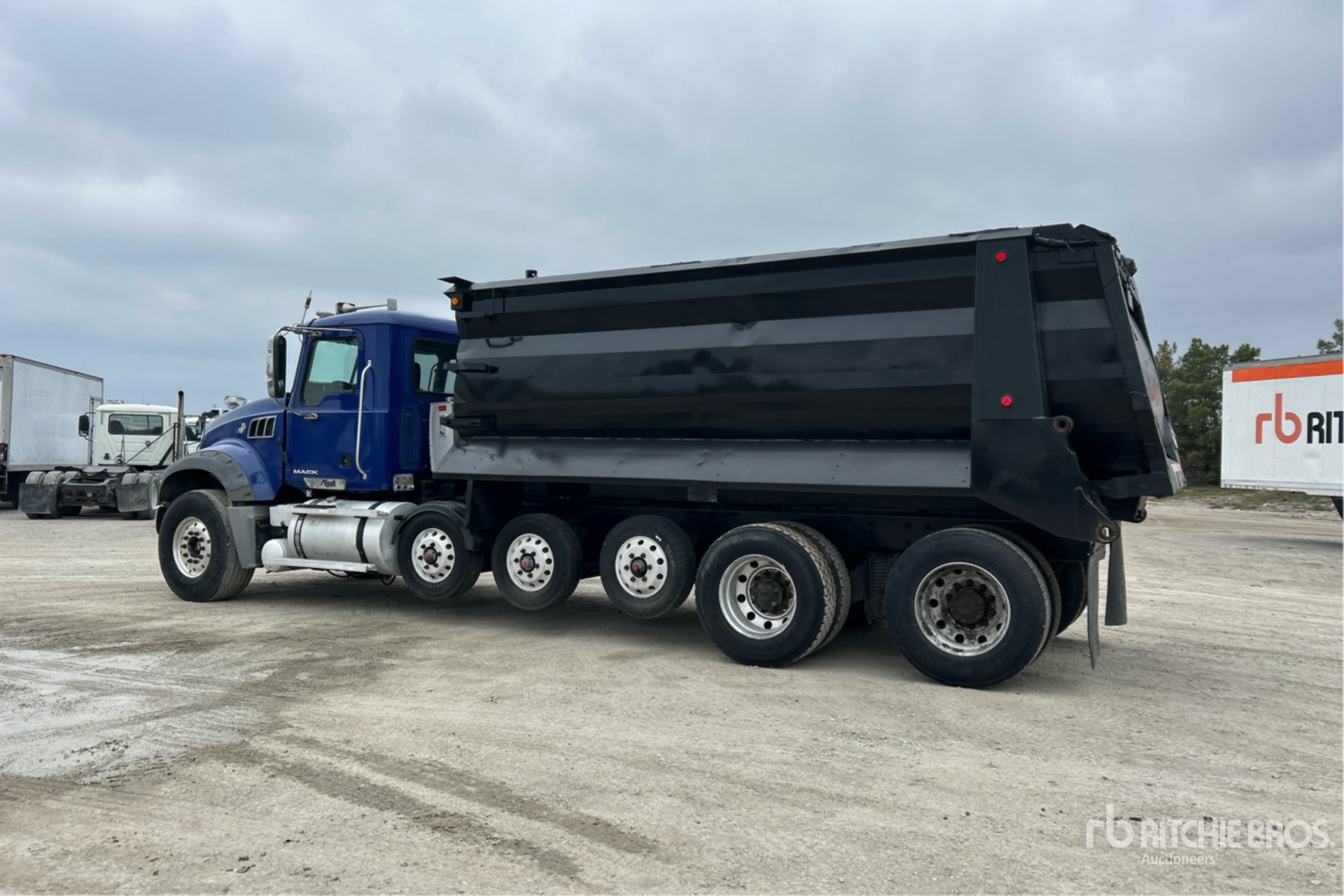 General Appearance with Imagen: esquina trasera izquierda