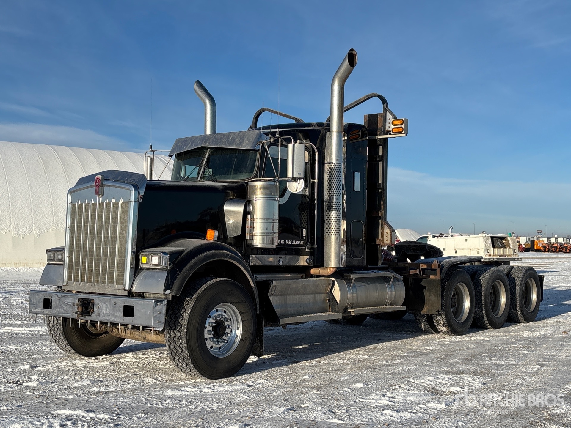 General Appearance with Featured Photo