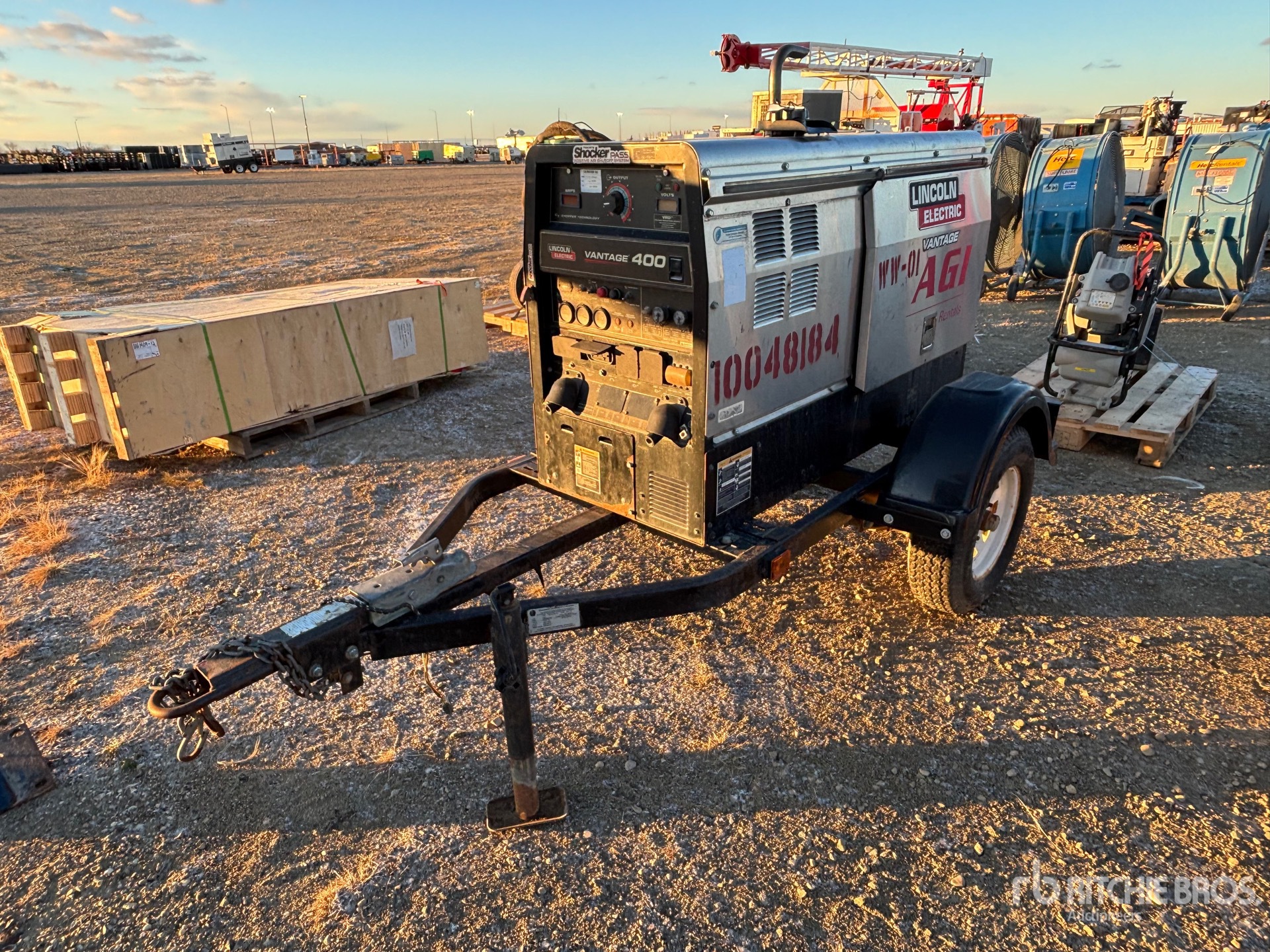 General Appearance with Bild, Ecke vorne links