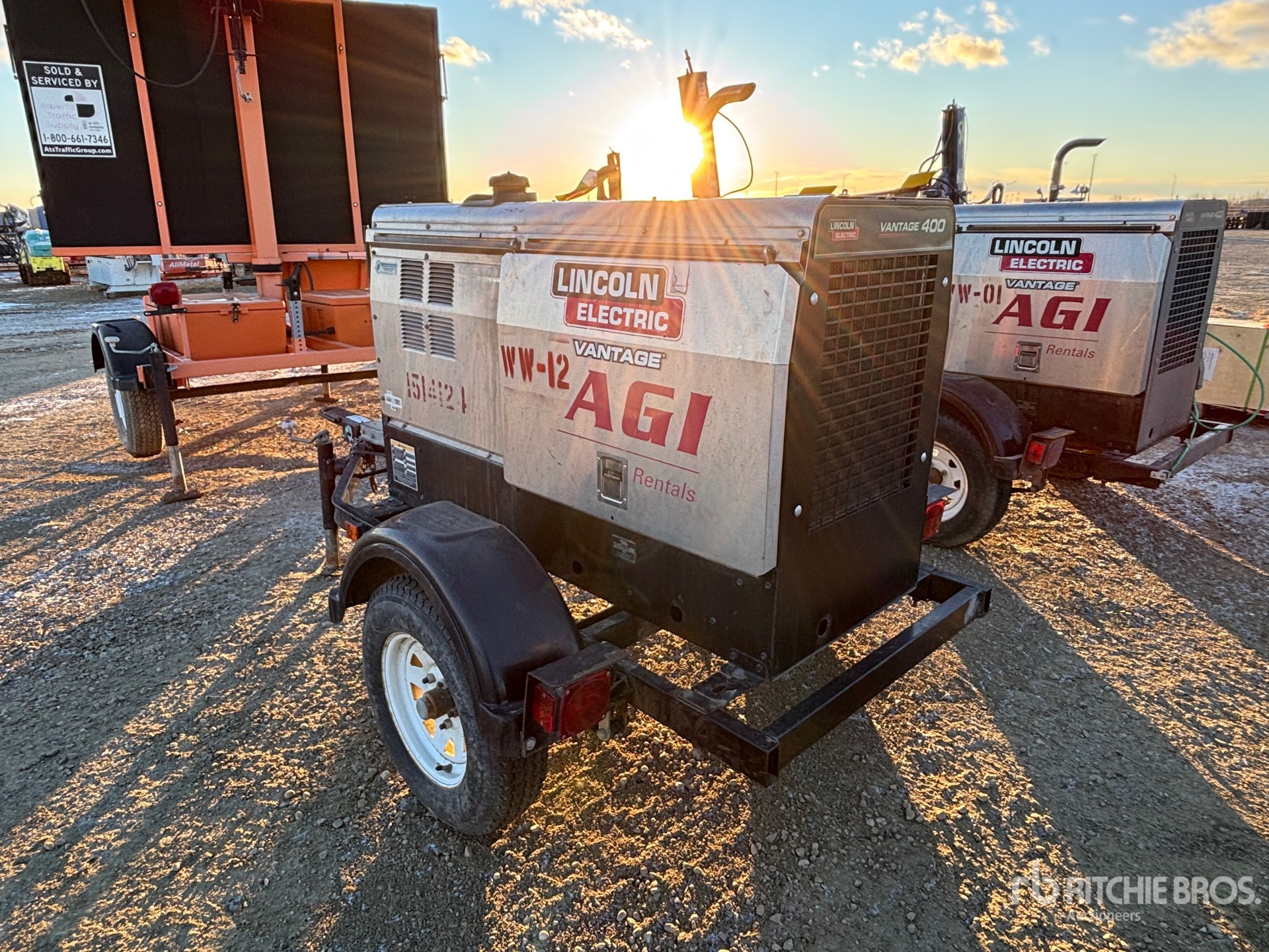 General Appearance with Bild, Ecke hinten links