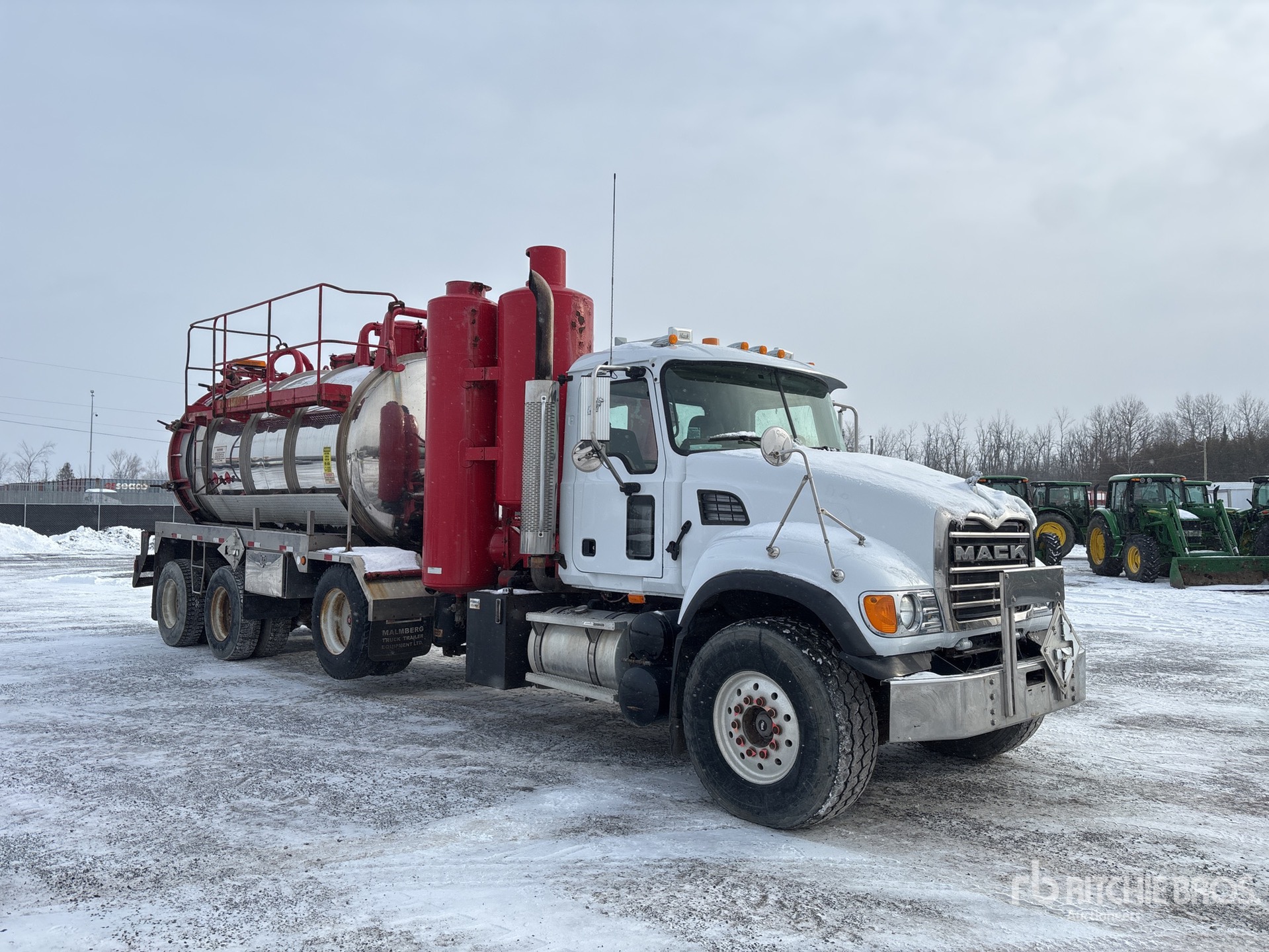 General Appearance with Foto, angolo anteriore destro