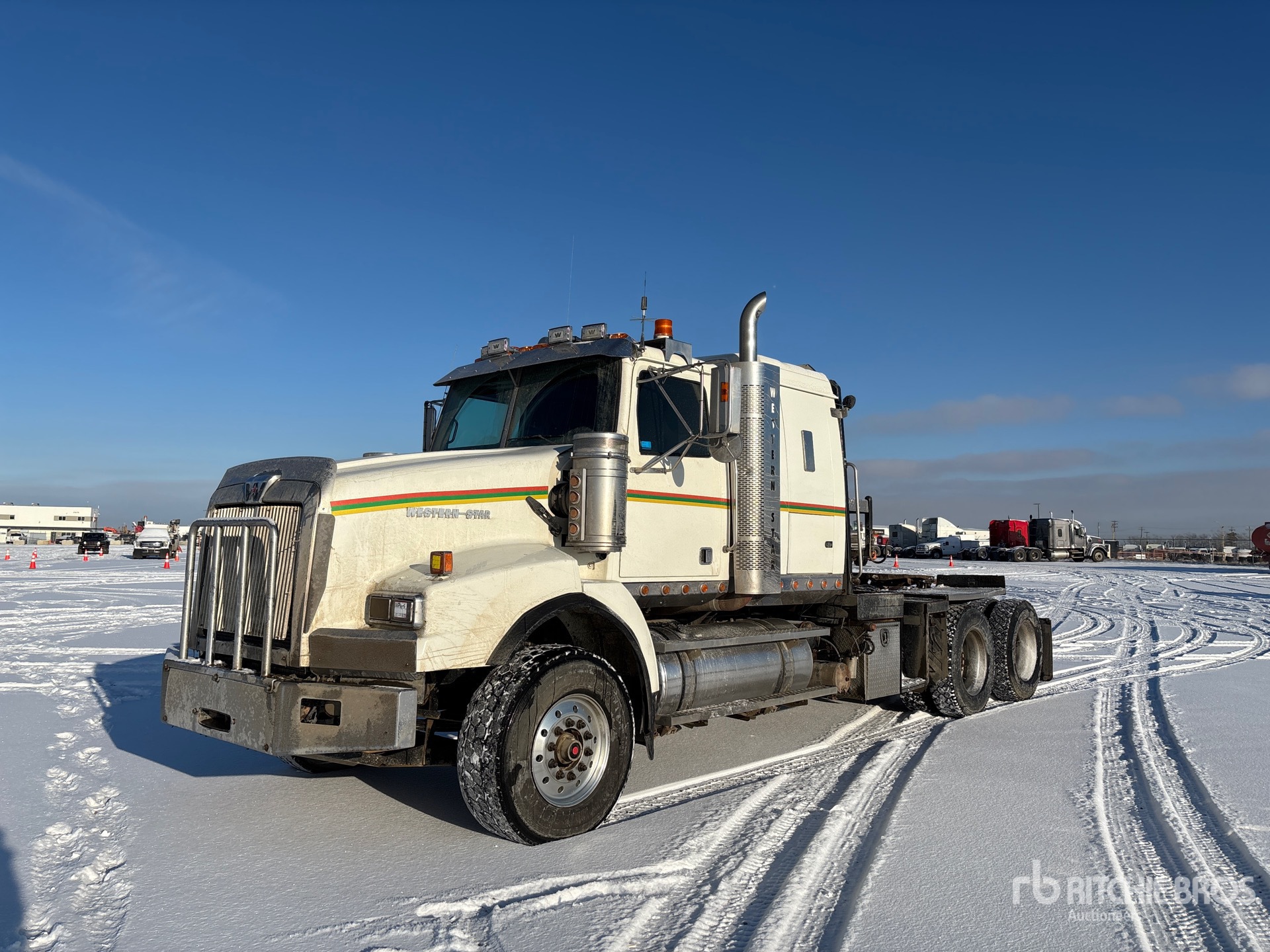 General Appearance with Bild, Ecke vorne links