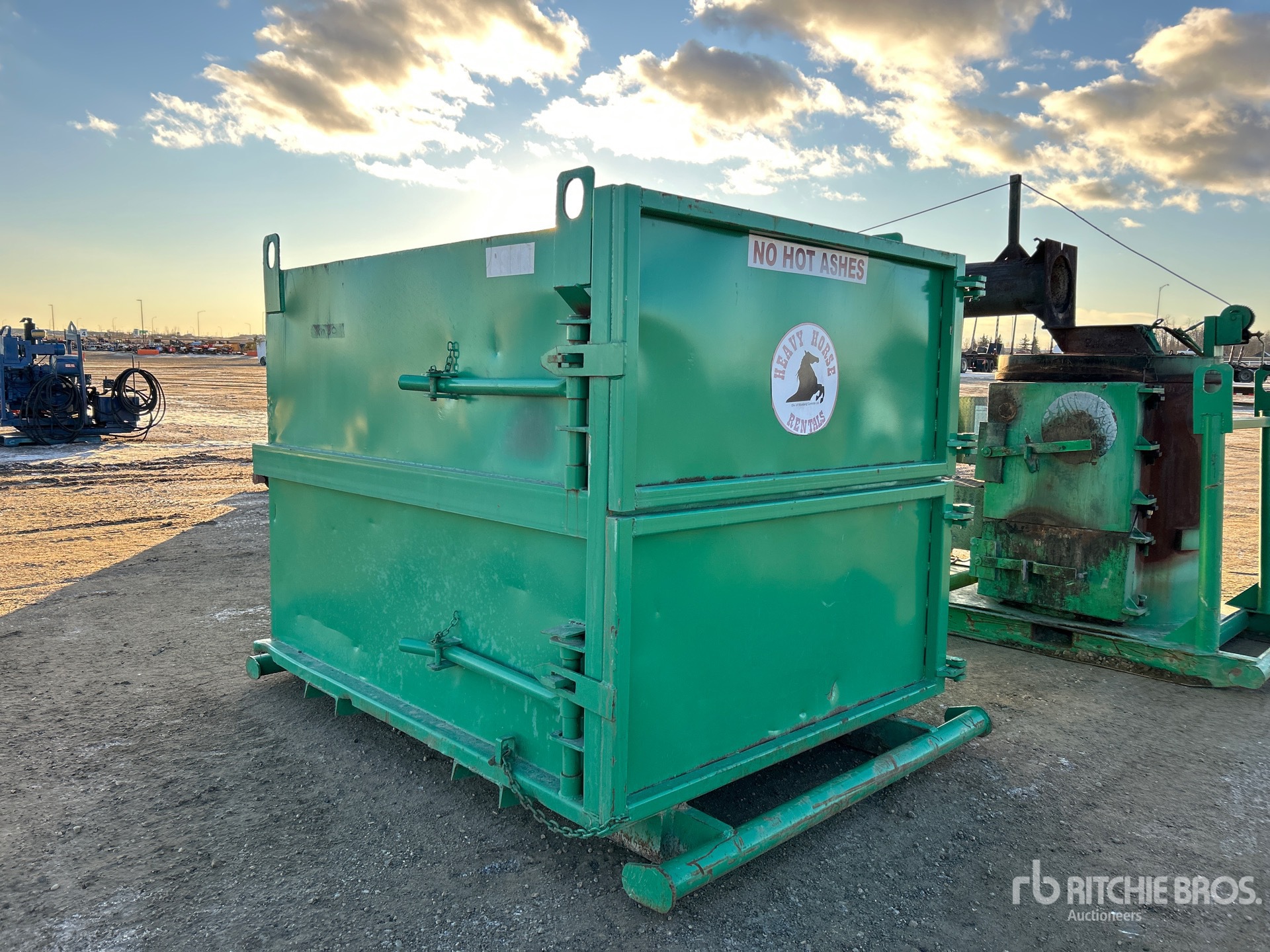 General Appearance with Picture, Right Front Corner