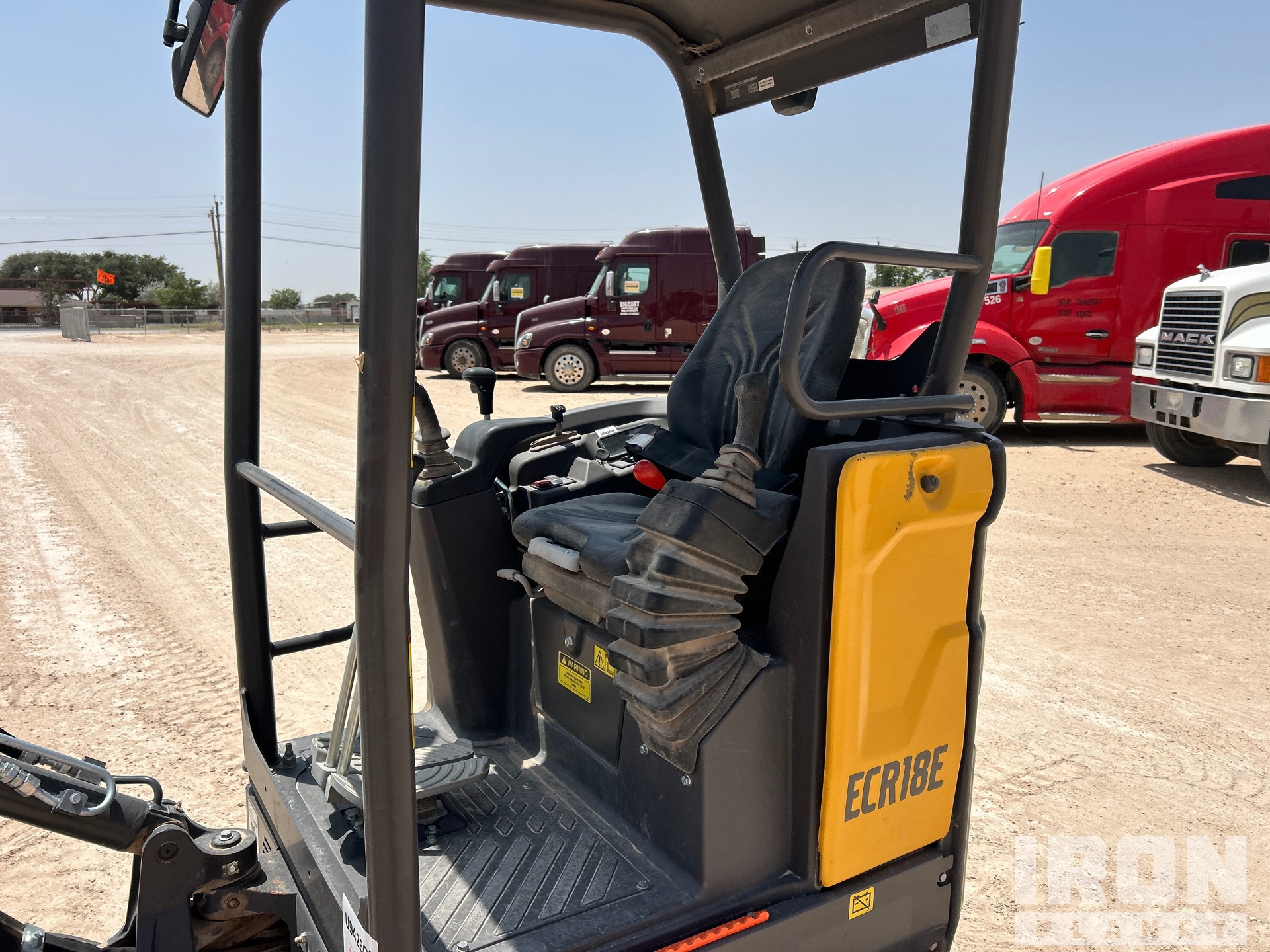 2023 Volvo ECR18E