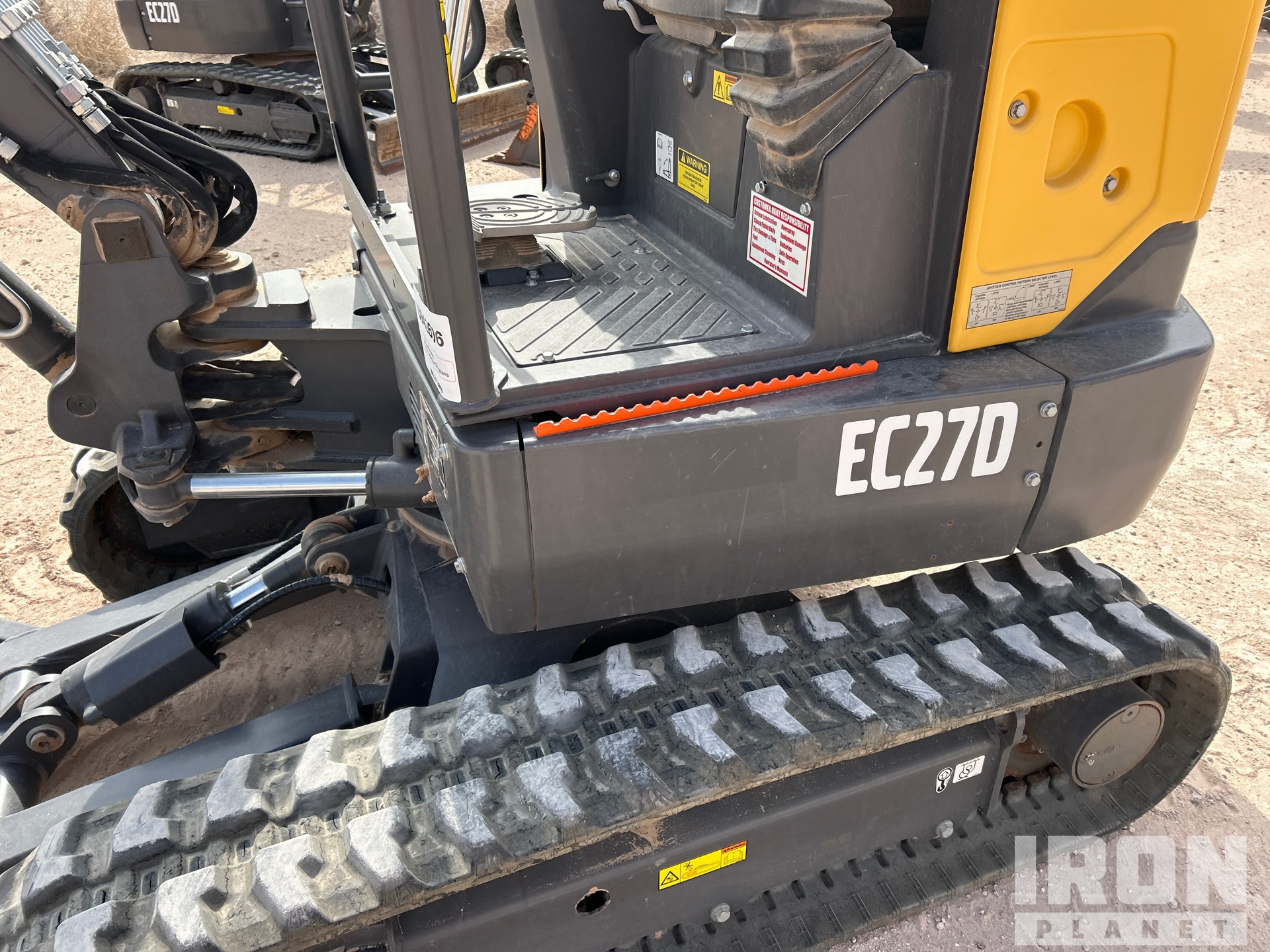 2023 Volvo EC27D