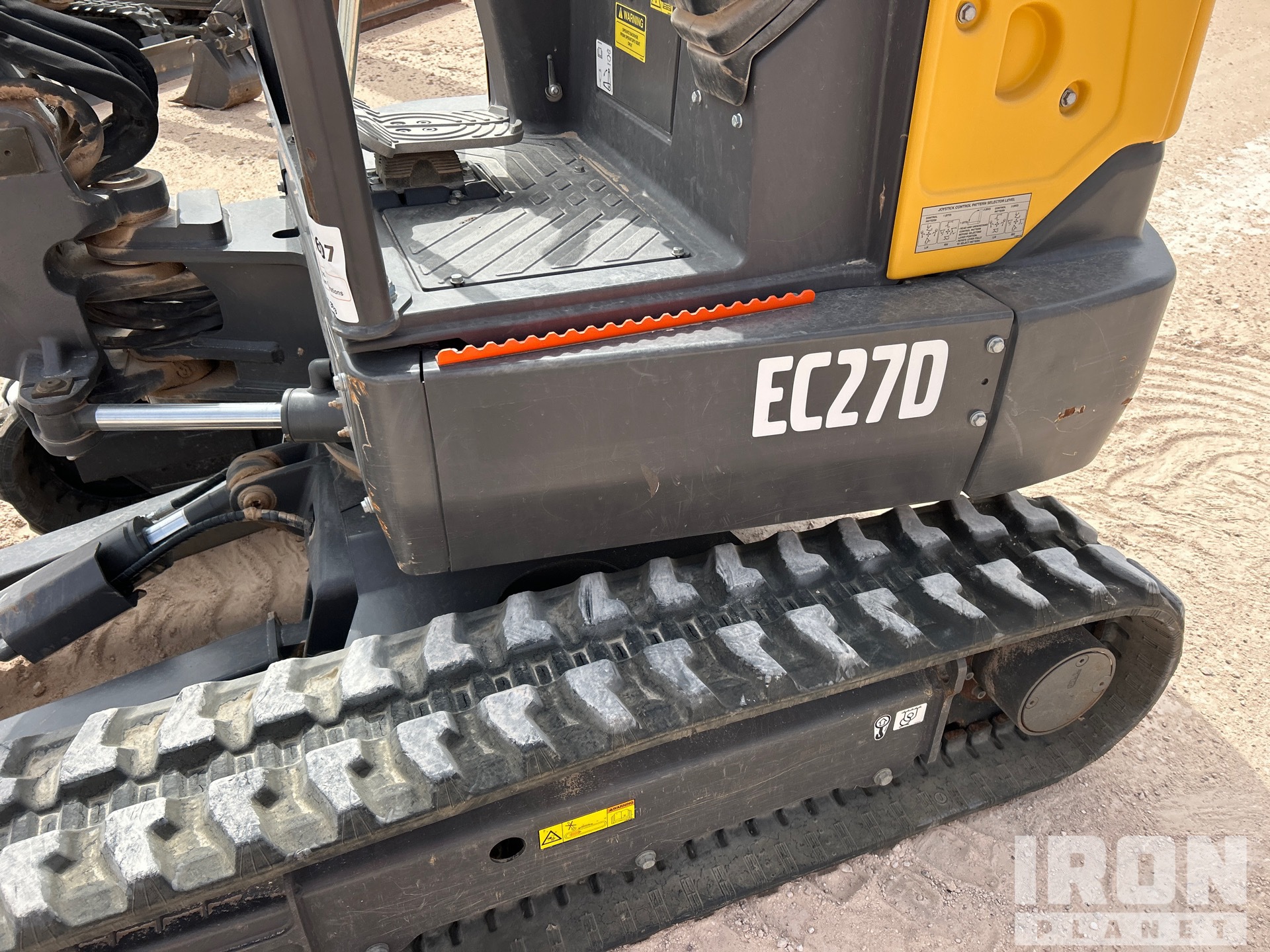 2023 Volvo EC27D