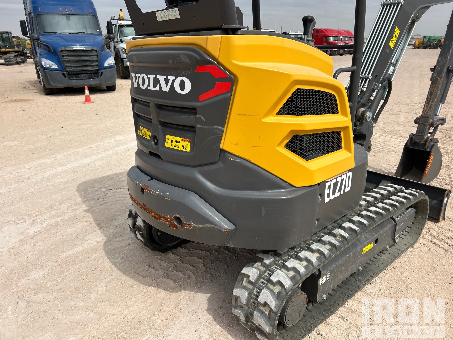 2023 Volvo EC27D