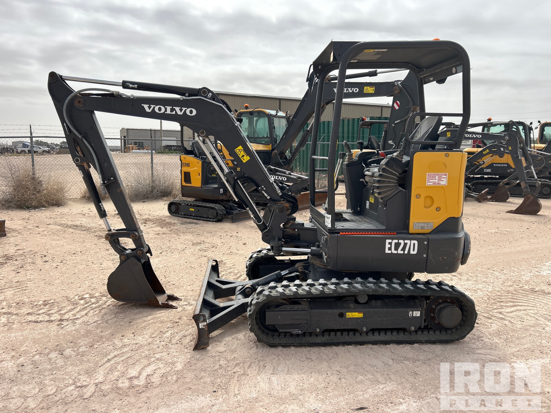 2023 Volvo EC27D