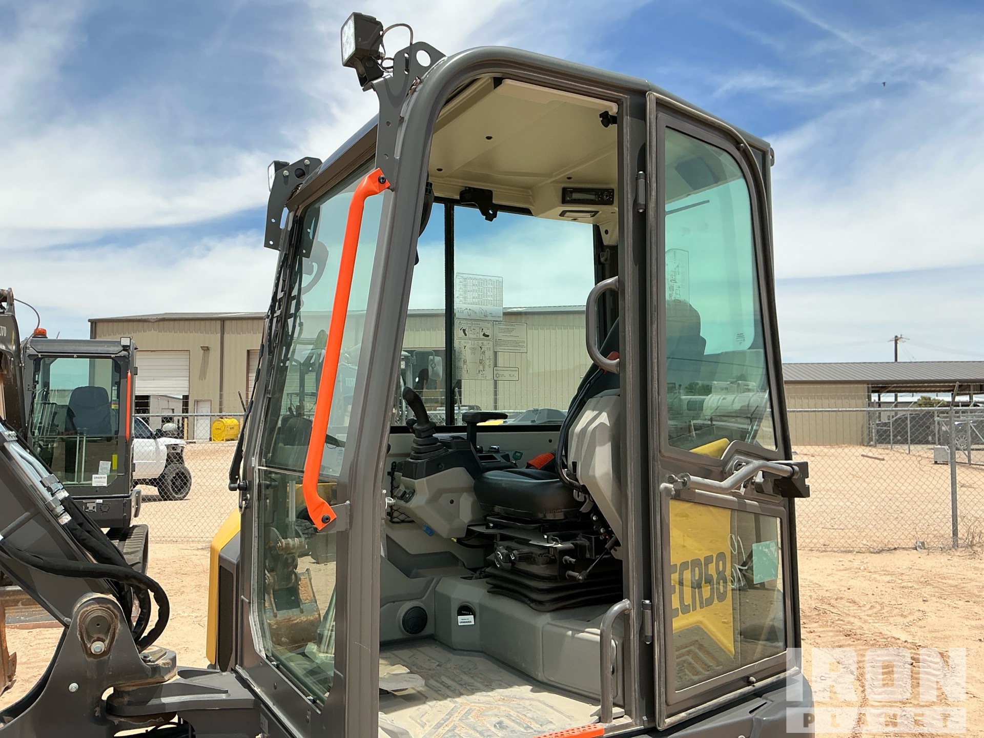 2023 Volvo ECR58