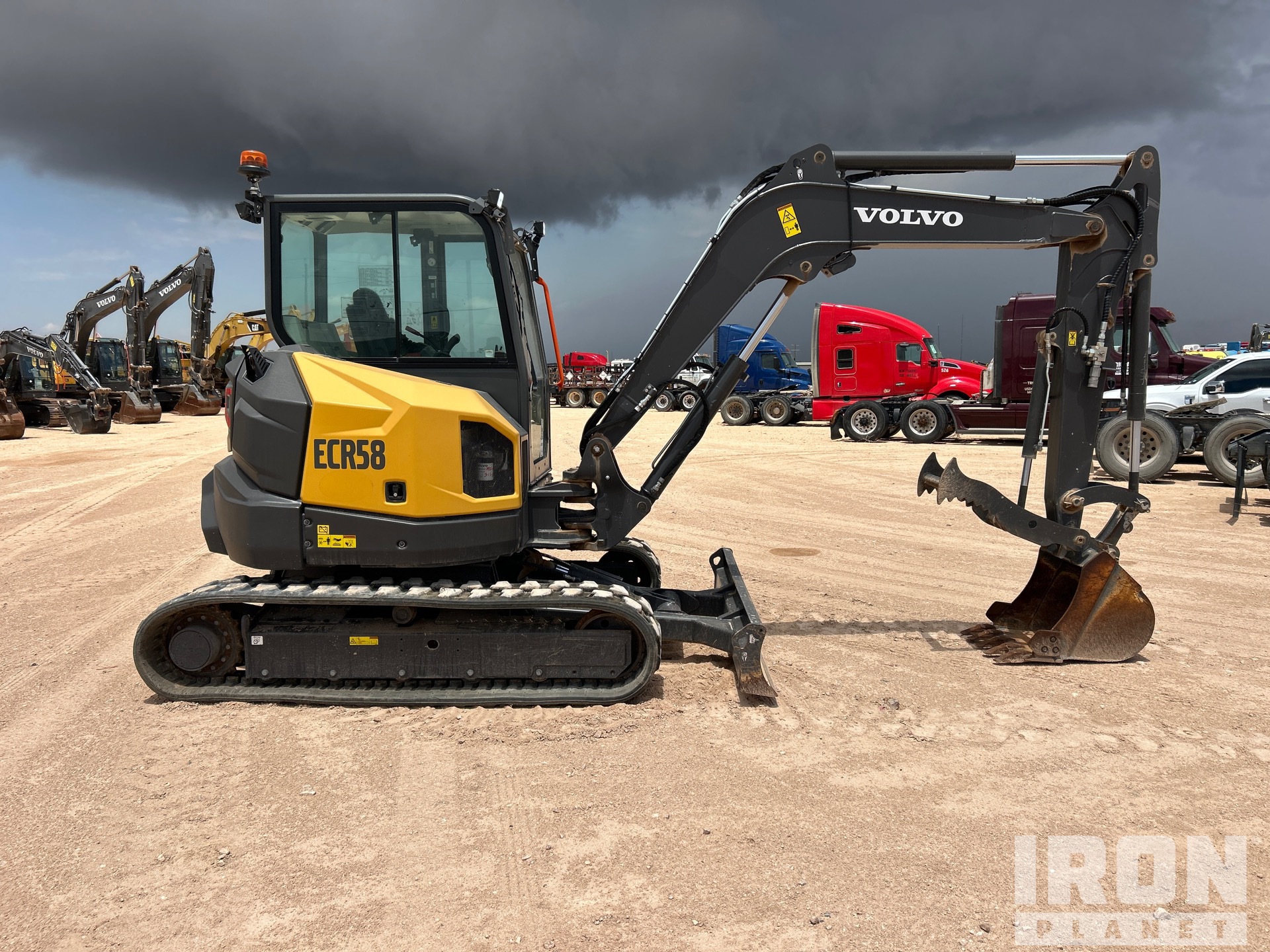 2023 Volvo ECR58F