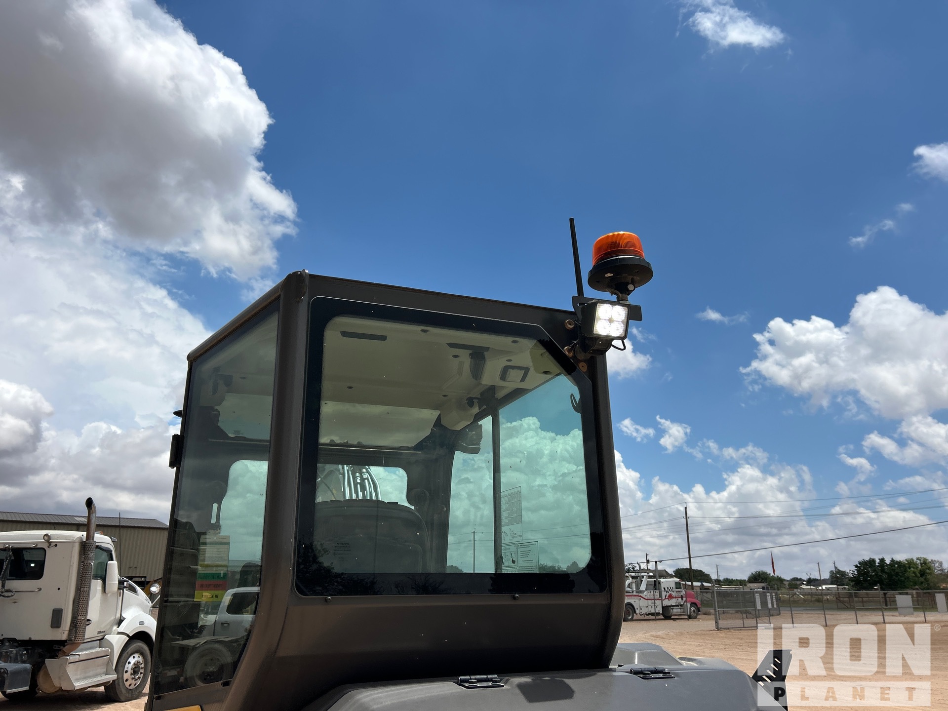 2023 Volvo ECR58F