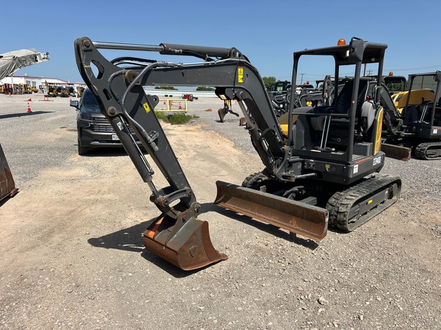 2022 Volvo ECR40D Mini Excavator