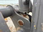 Hydraulics with Thumb Cylinder