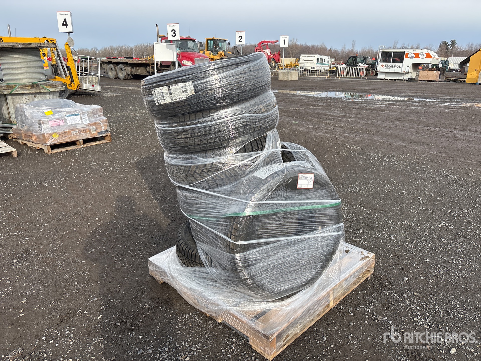 General Appearance with Picture, Right Front Corner