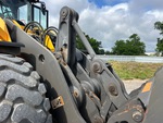 Chassis with Tilt Linkage