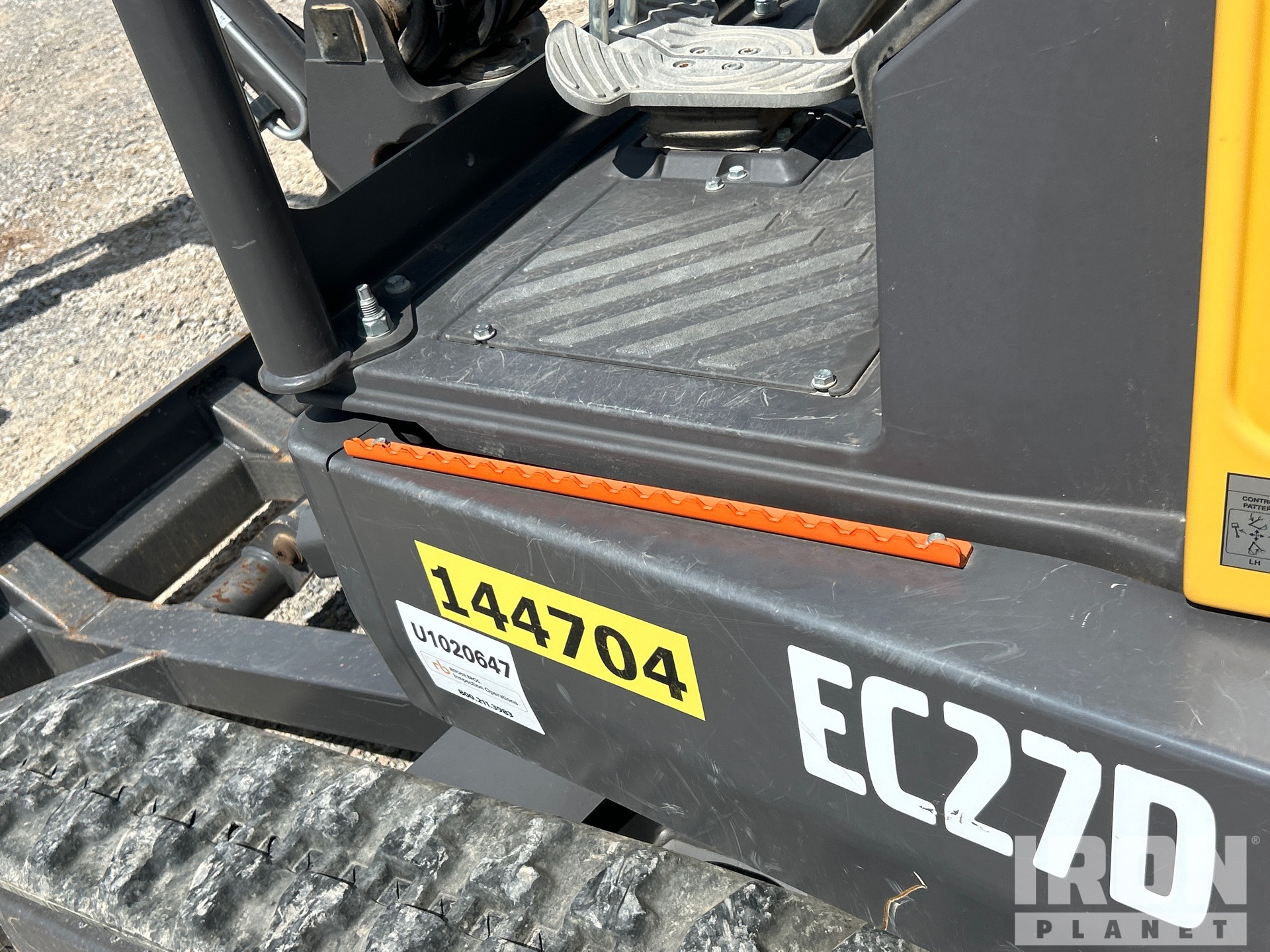 2022 Volvo EC27D