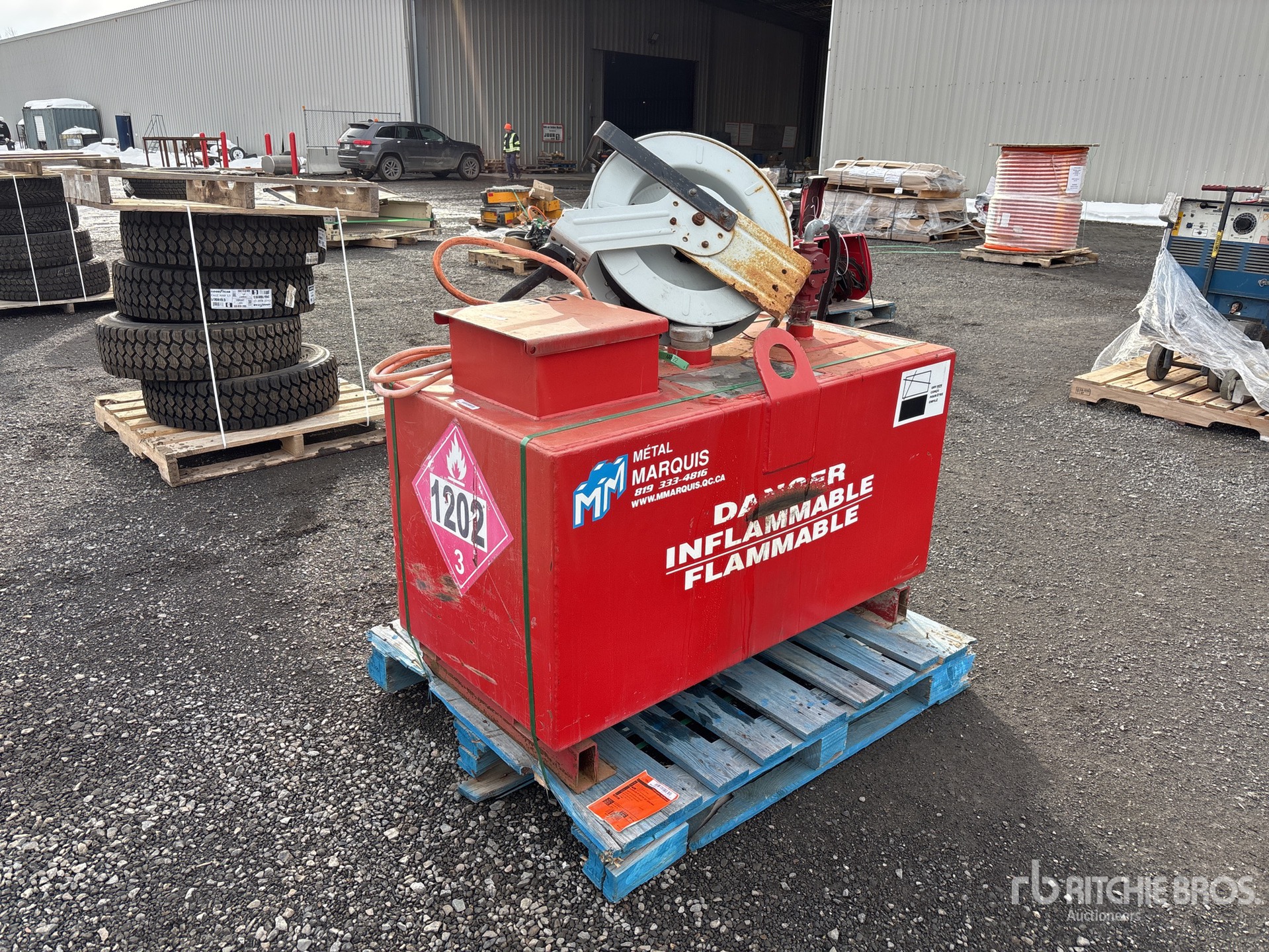 General Appearance with Picture, Left Rear Corner